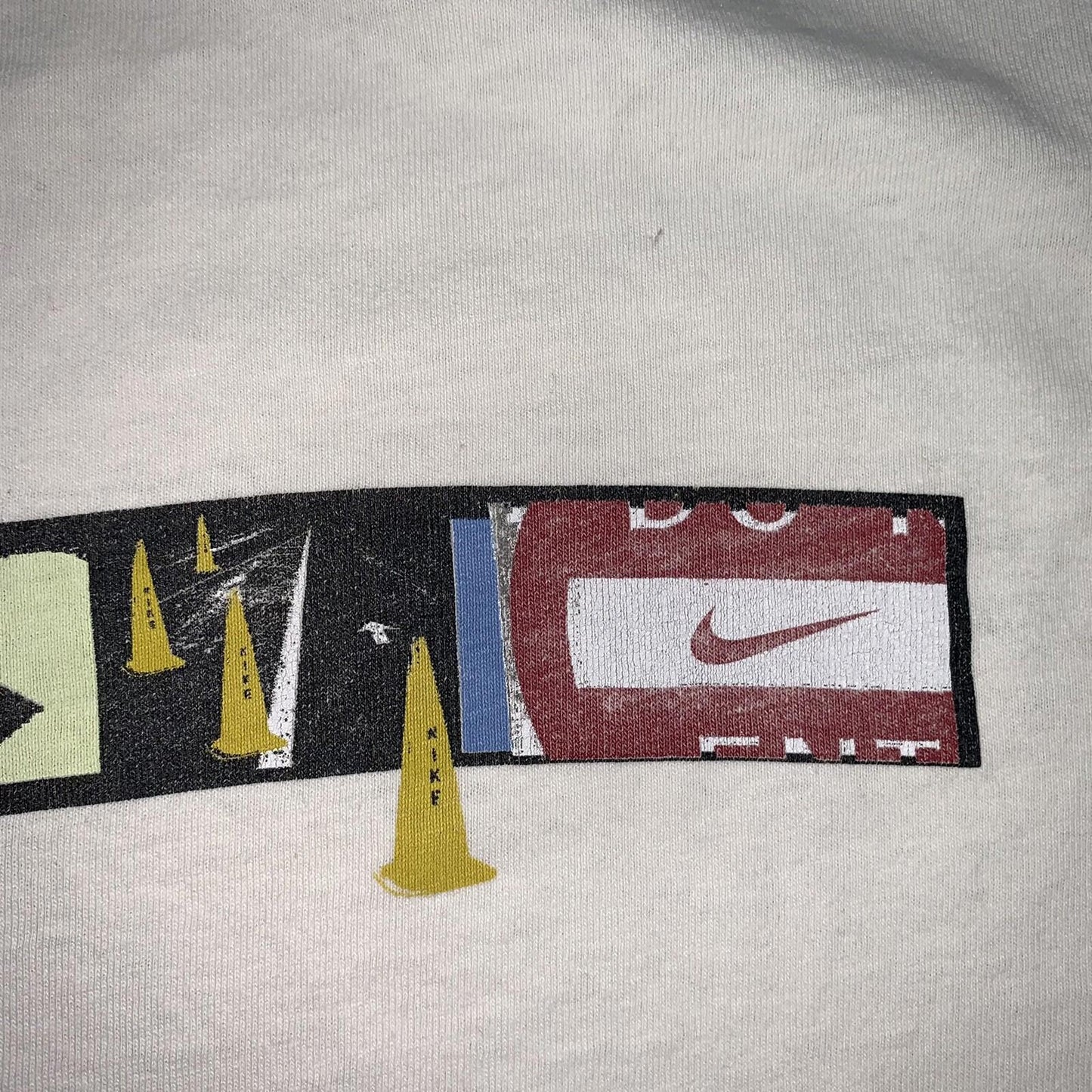 Nike Vintage T Shirt Mens White Small Y2K Silver Skateboard Cone Surf Ocean