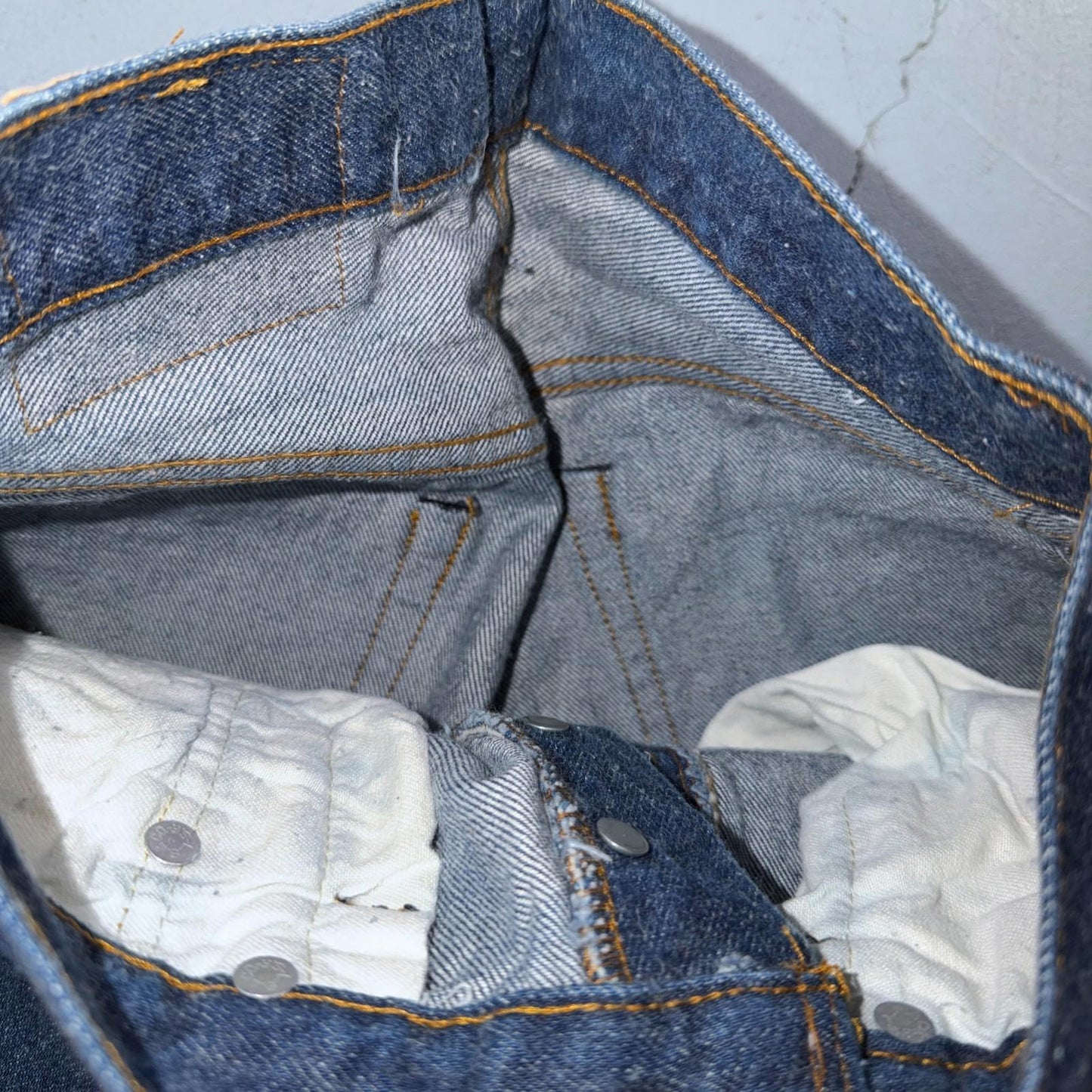Levis 501 Vintage 80s Redline Selvedge USA Jeans Fuzzy Dark Wash 27x31 Act 25x27