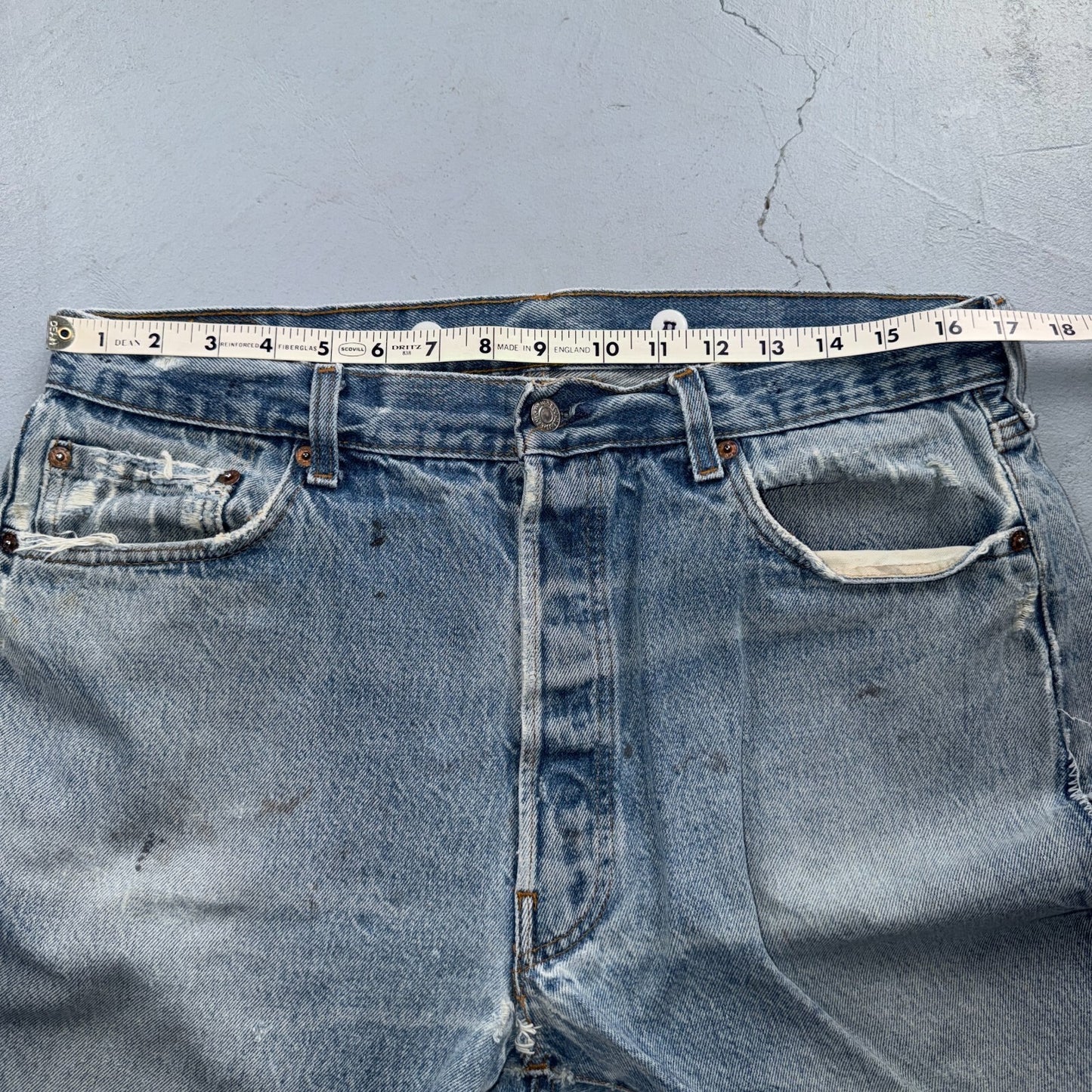 Levis 501 Vintage 80s USA XX Straight Leg Jeans Blue Light Wash Act 34x32