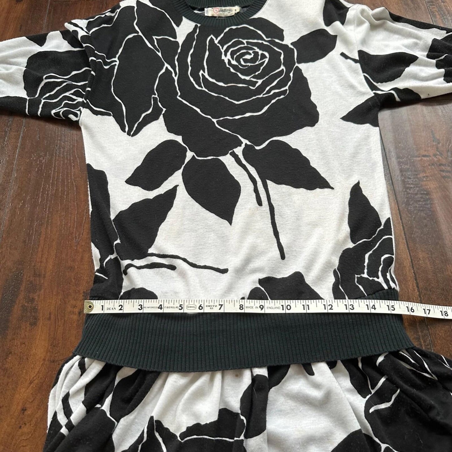 Vintage Hartsville women's Small Rose Pattern Long sleeve 80s S Fishtail Dress