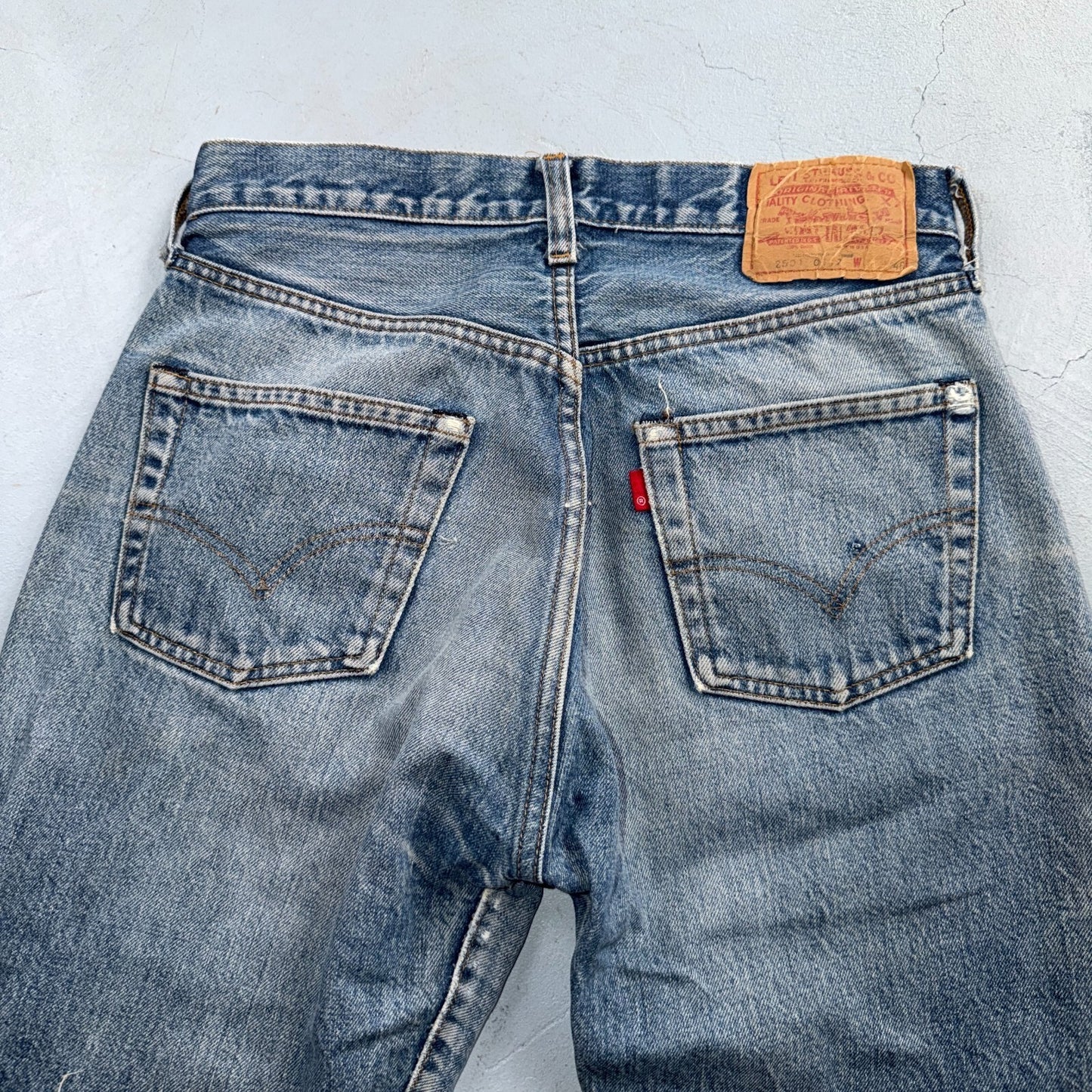 Levis 501 Vintage 80s Redline Selvedge USA XX Jeans Light Wash 31x40 Act 29x35