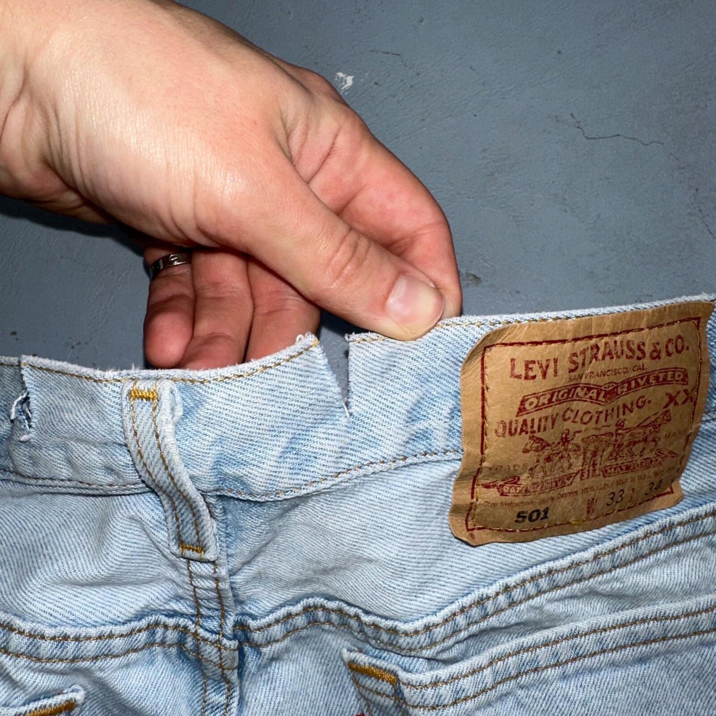 Levis 501 Vintage 90s USA XX Straight Leg Jeans Blue Light Wash 33x34 Act 31x32