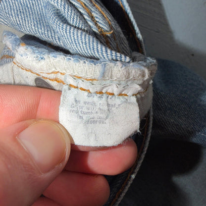Levis 501 Vintage 80s Redline Selvedge USA XX Jeans Light Wash 31x32 Act 30x27