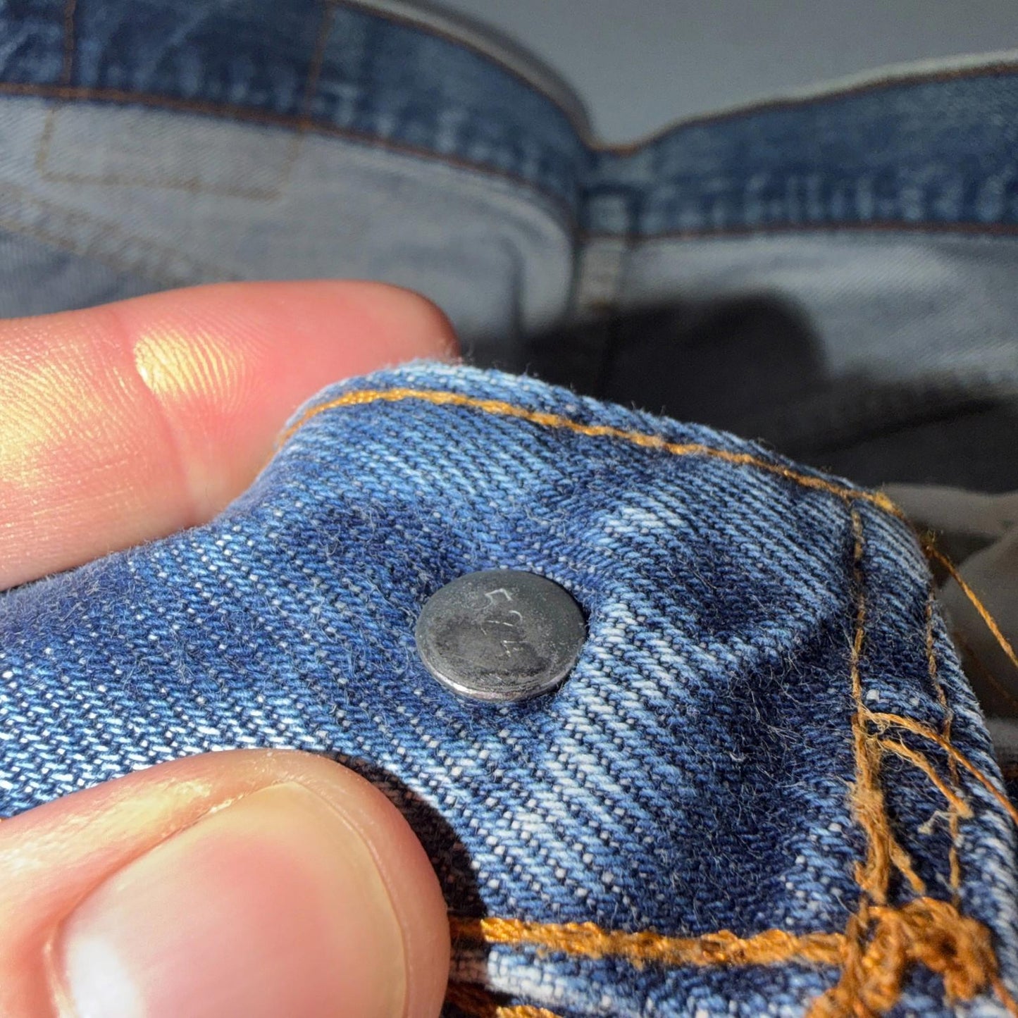 Levis 501 Vintage 80s Redline Selvedge USA XX Jeans Light Wash 35x32 Act 32x28