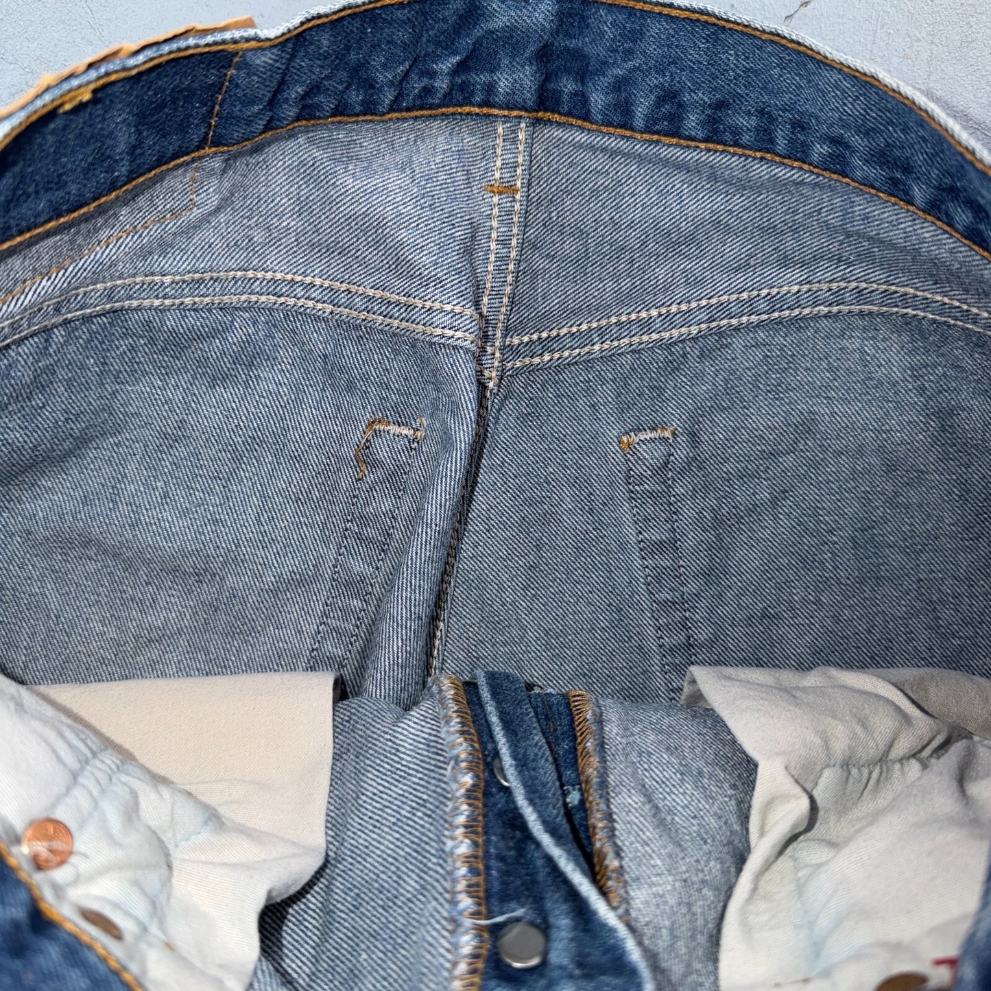 Levis 501 Vintage 90s USA XX Straight Leg Jeans Blue Light Wash 34x33 Act 31x28