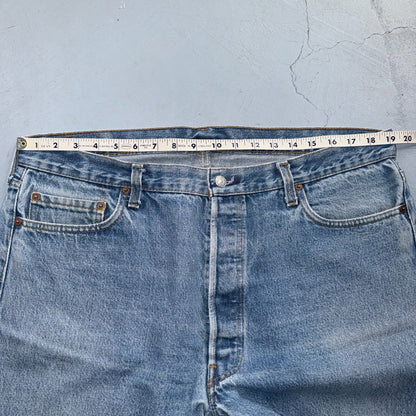 Levis 501 Vintage 80s USA XX Straight Leg Jeans Blue Light Wash 40x32 Act 38x28