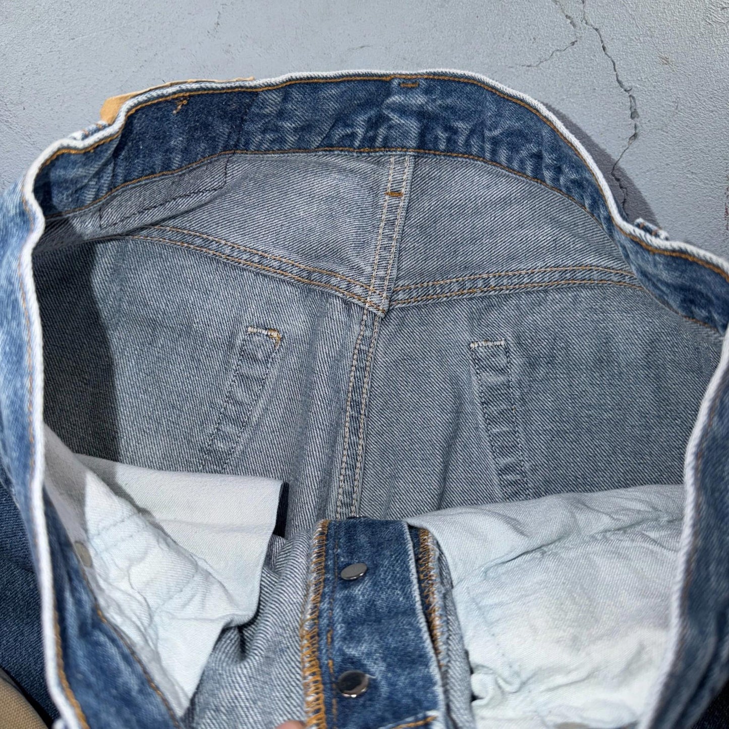 Levis 501 Vintage 80s USA XX Straight Leg Jeans Blue Light Wash 33x34 Act 31x32