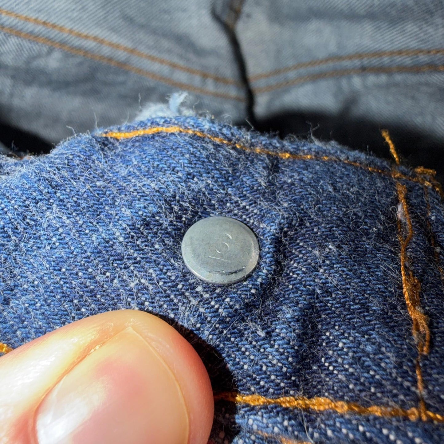 Levis 501 Vintage 80s Redline Selvedge USA Jeans Fuzzy Dark Wash 27x31 Act 25x27