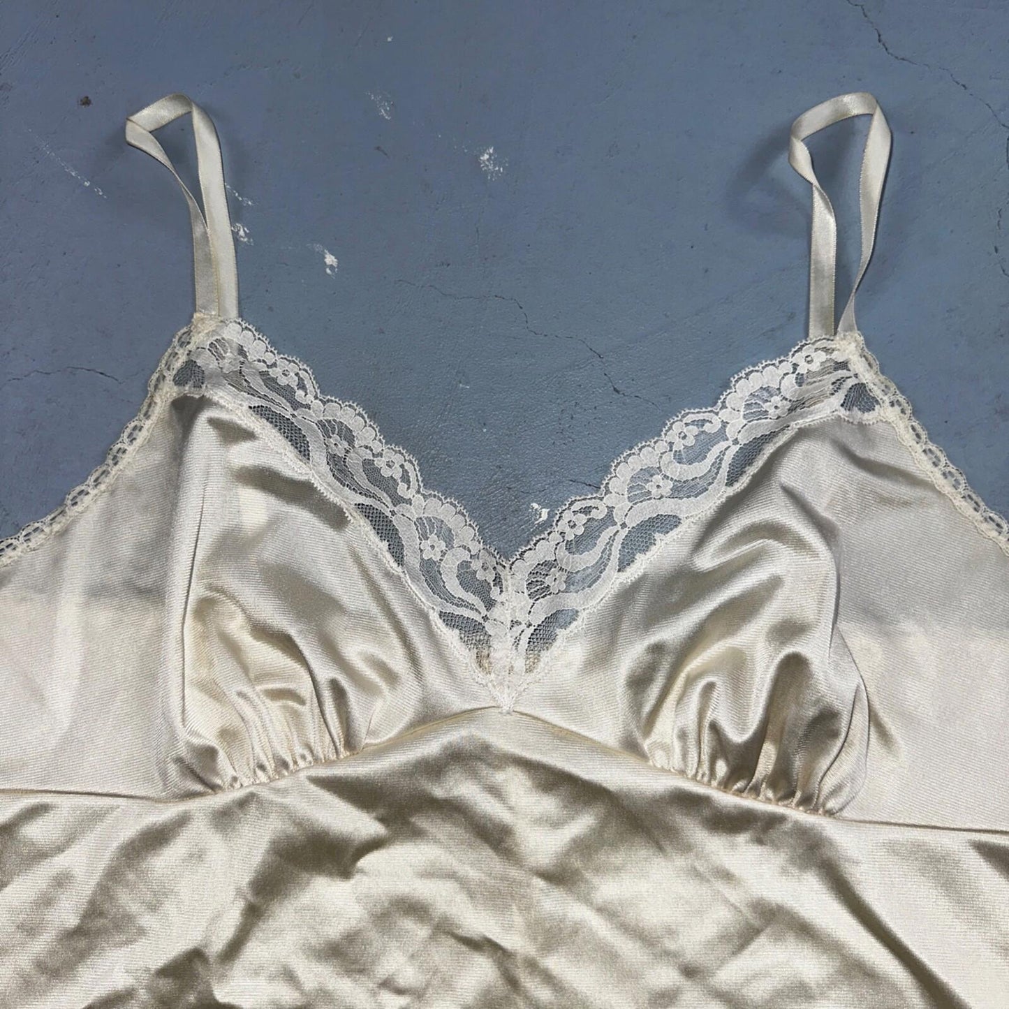 VTG Vanity Fair 1970s Lingerie Slip Dress Sleepwear Full Sweep Crop Lace
