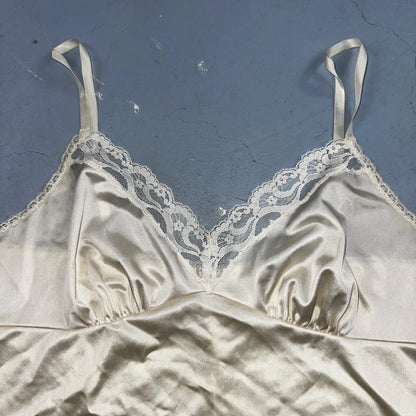VTG Vanity Fair 1970s Lingerie Slip Dress Sleepwear Full Sweep Crop Lace
