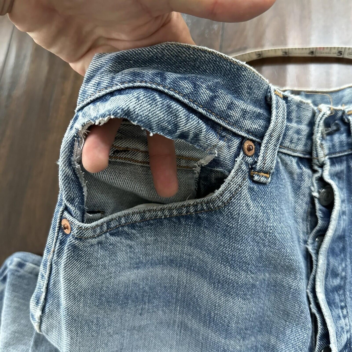 Levis Vintage 80s Redline Selvedge USA 501 XX Jeans 66 70s Thrashed Act 28x29