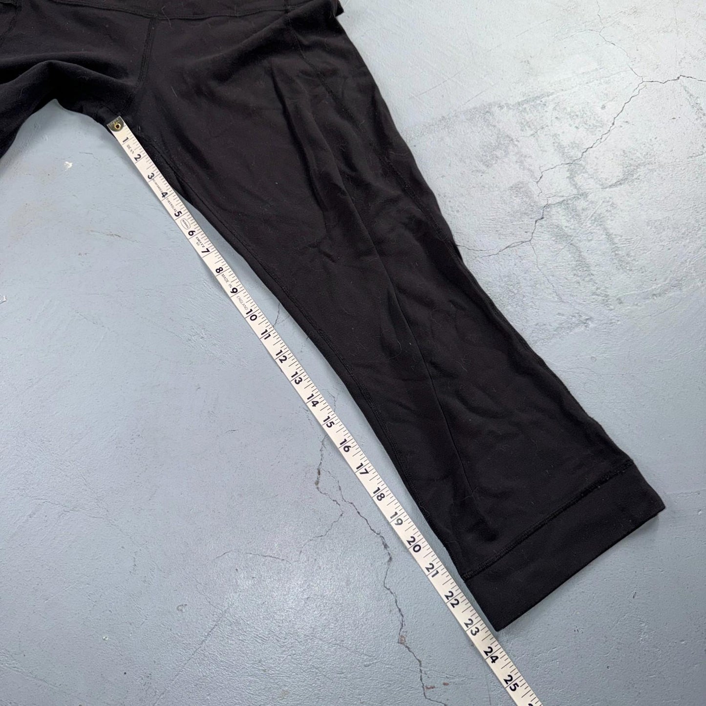 Lululemon Yoga Pants Lightweight in Black Womens Size Unknown Gym Training