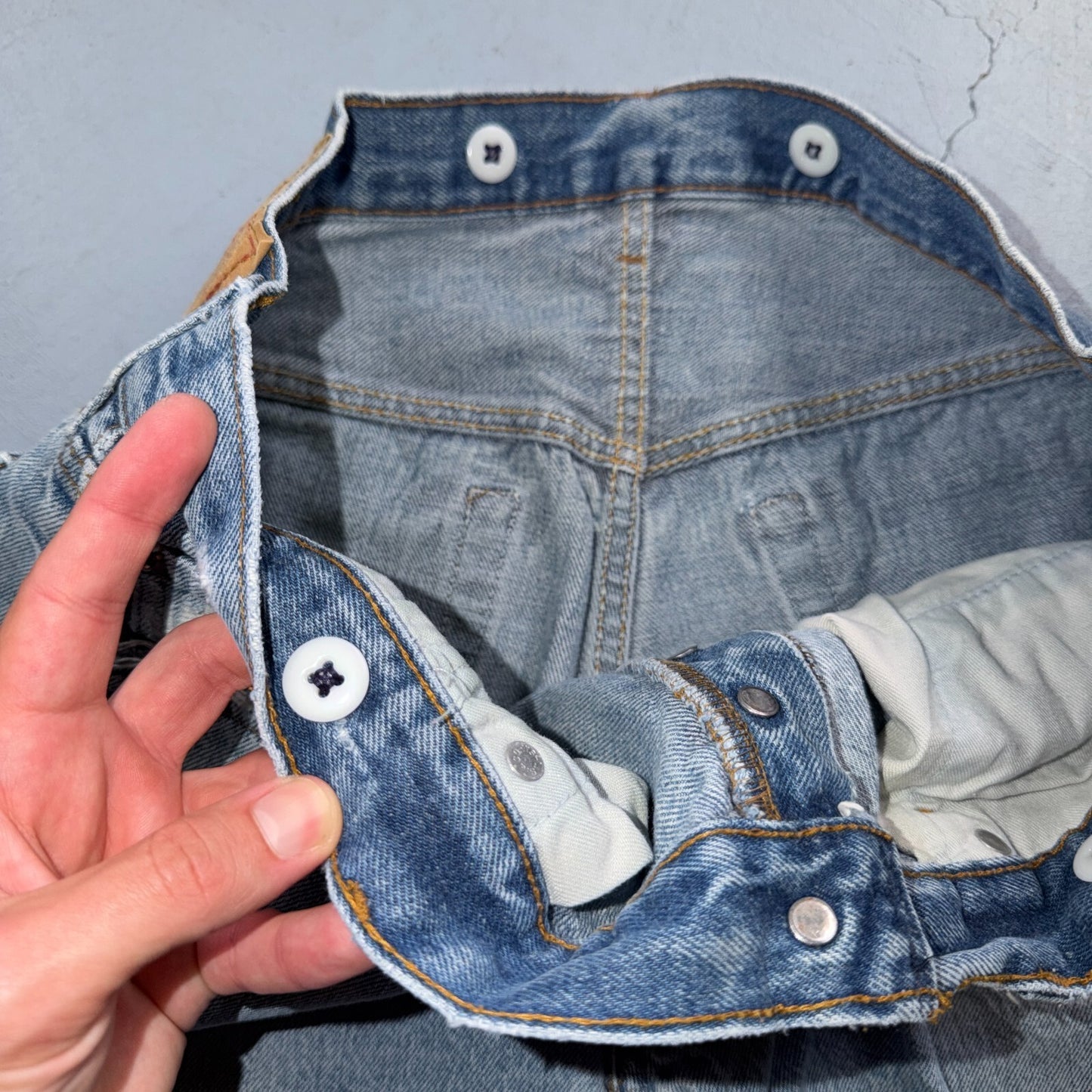 Levis 501 Vintage 80s USA XX Straight Leg Jeans Blue Light Wash Act 34x32