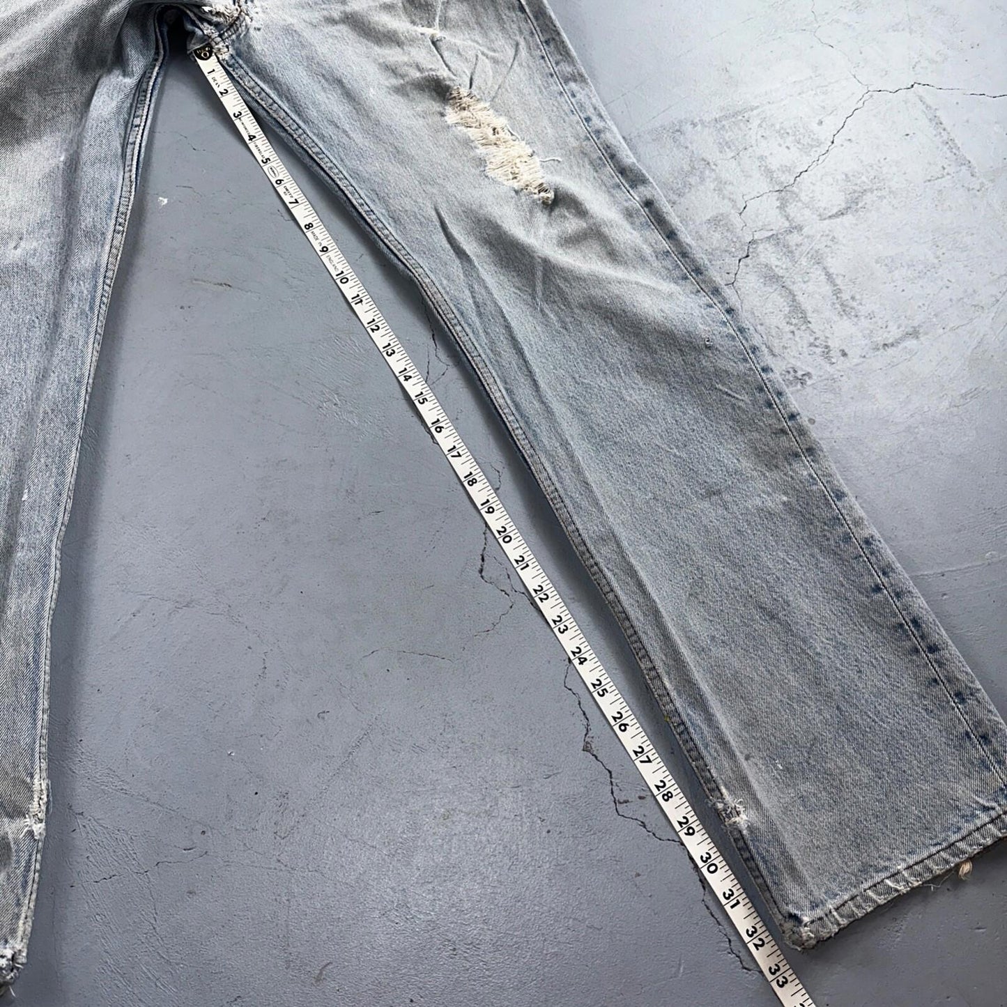 Levis 501 Vintage 80s USA XX Straight Leg Jeans Blue Light Wash Torn Act 32x33