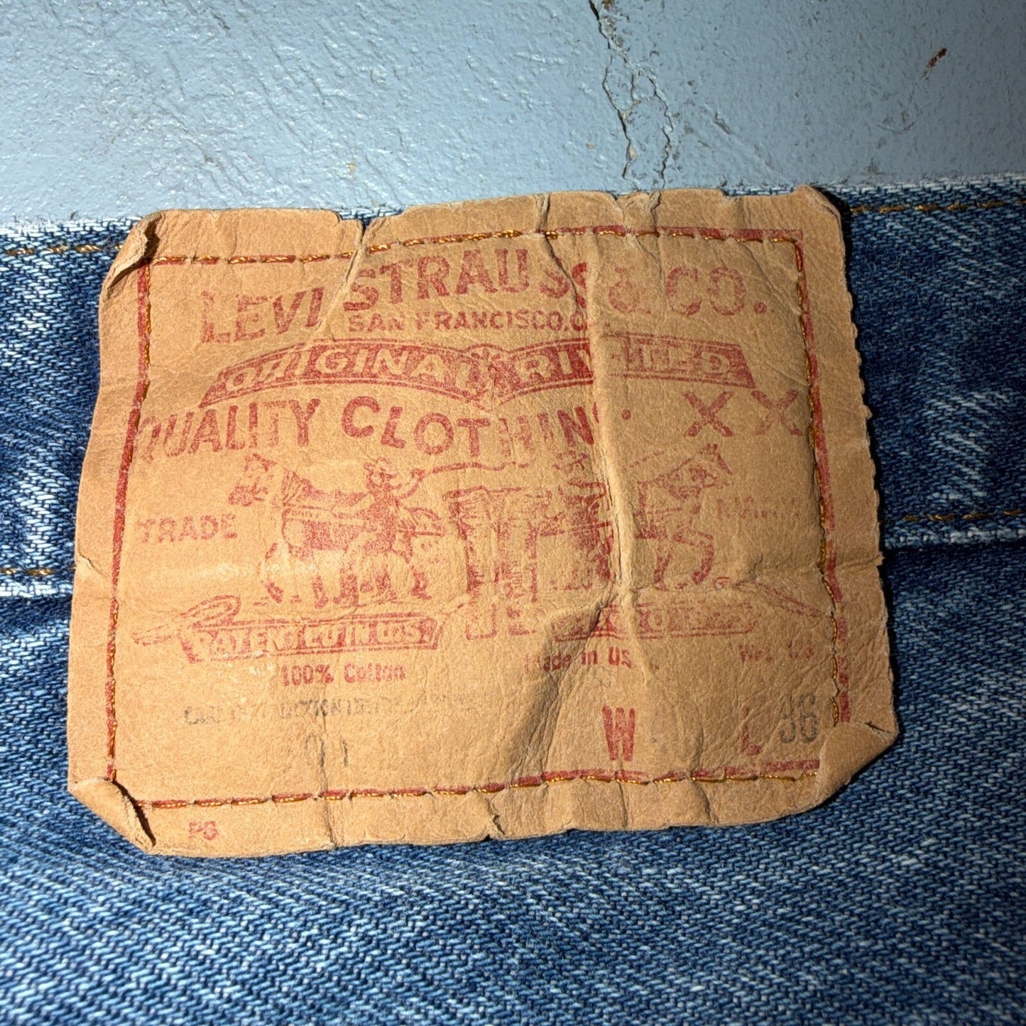 Levis 501 Vintage 80s USA XX Straight Leg Jeans Blue Light Wash 40x36 Act 36x31