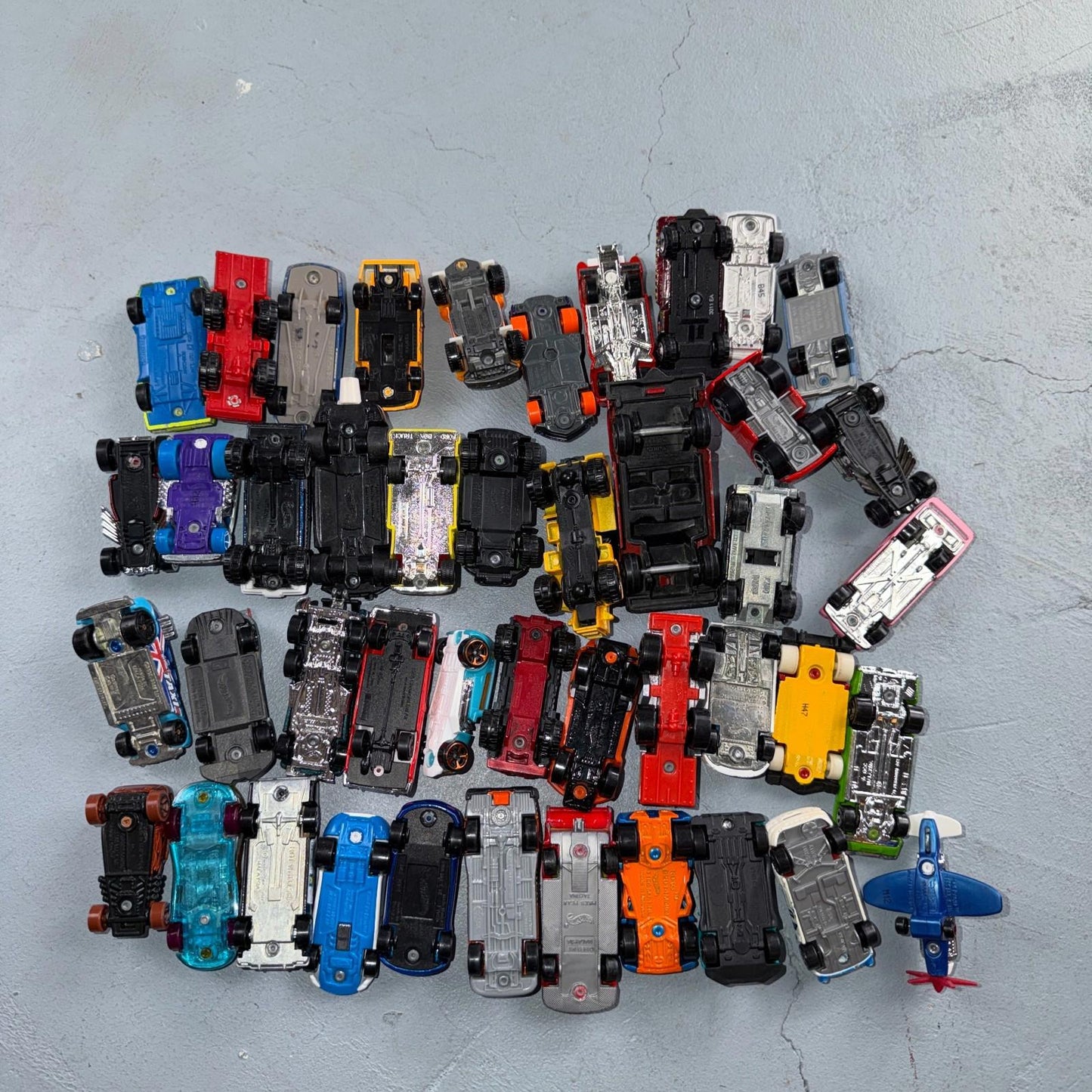 Hot Wheels Lot of 44 VTG See Photos Cadillac Lamborghini Sports Cars Collect