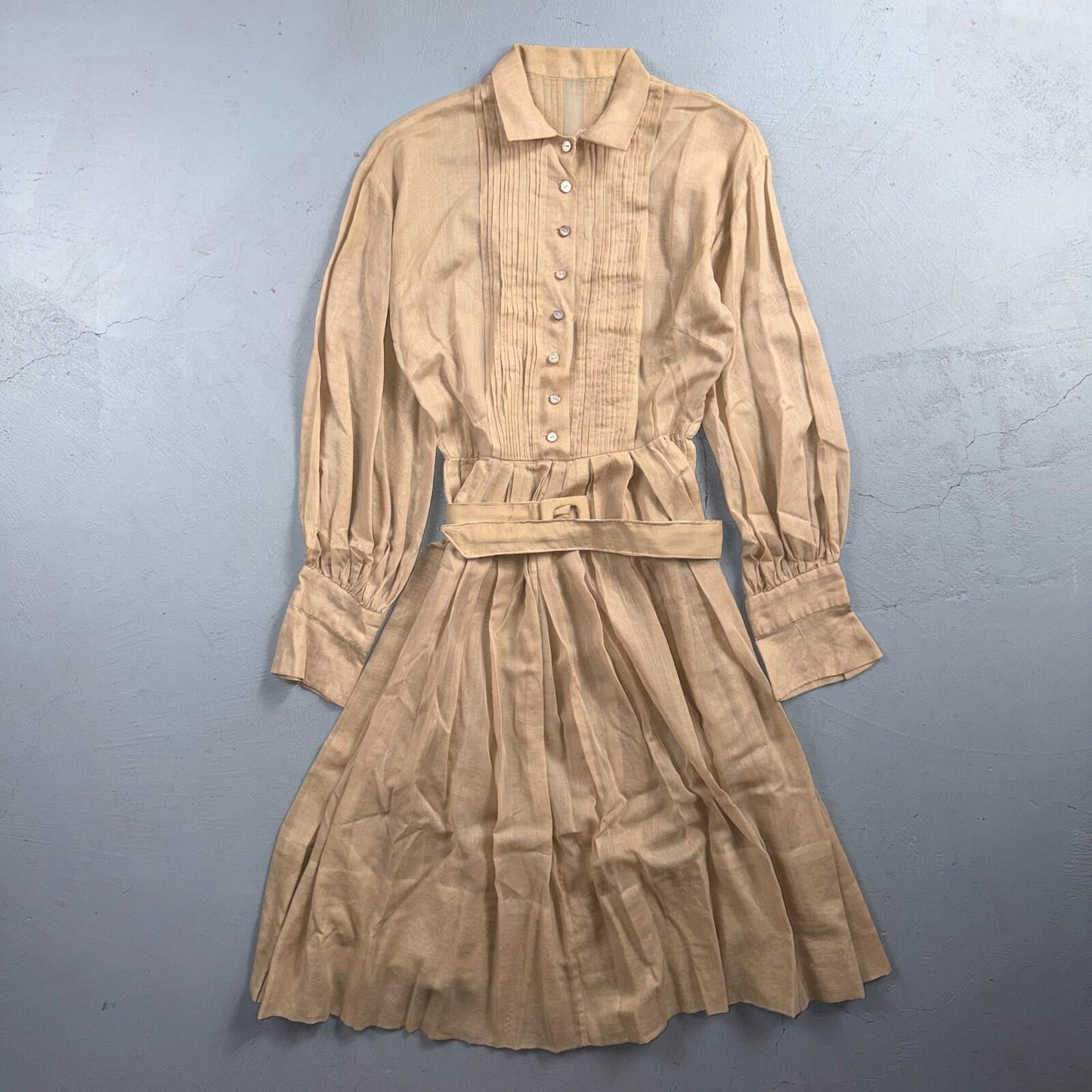 Vintage 1970s Shirtwaist Dress Beige Pleated Skirt Long Sleeve Belted Cute 70s