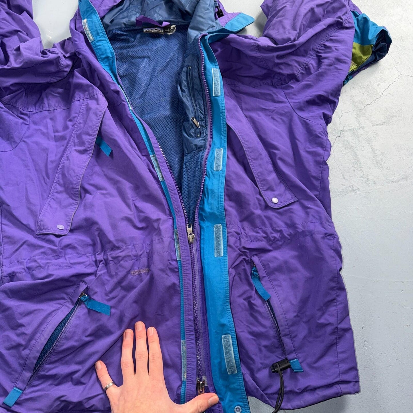 Patagonia VTG RARE 90s Hooded Zip Up Jacket Mens L Purple Rain Parka Wind