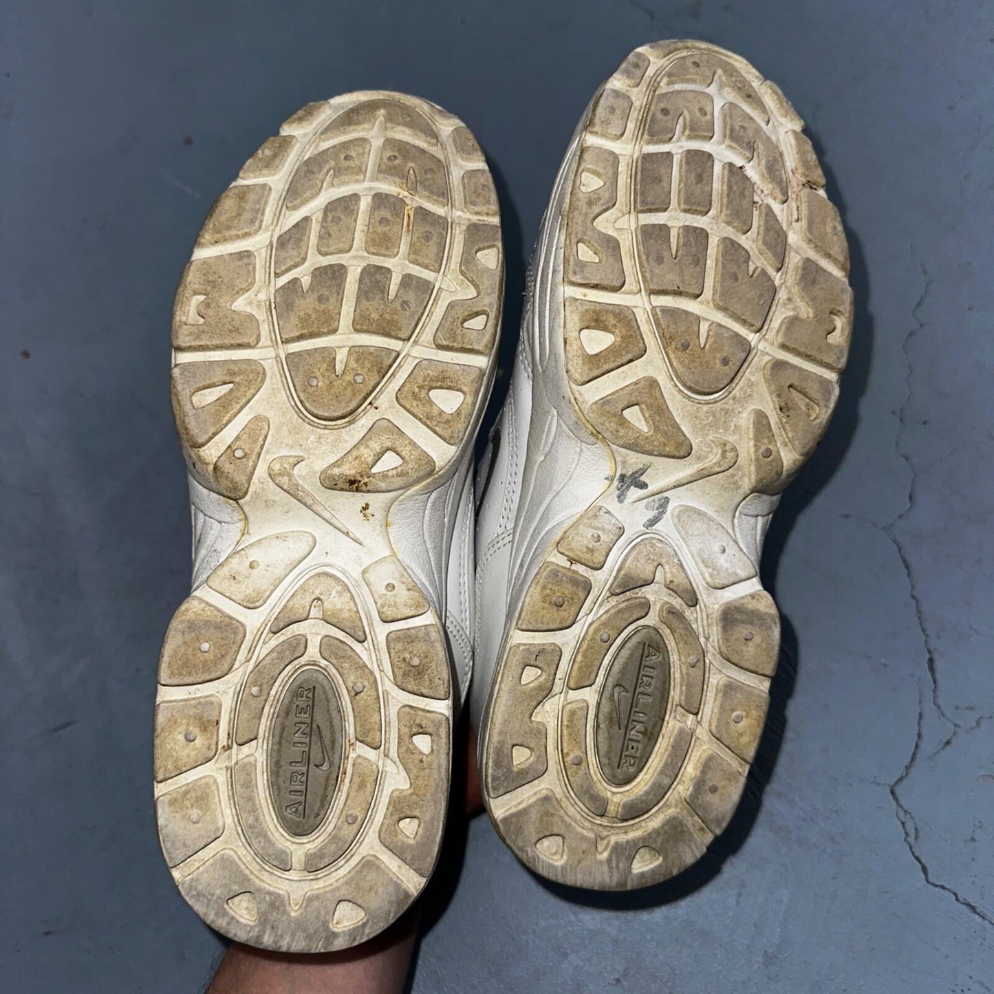 Vintage Nike Walker Airliner White Grey Y2K Dad Shoes Women’s SZ 8.5 174119-101
