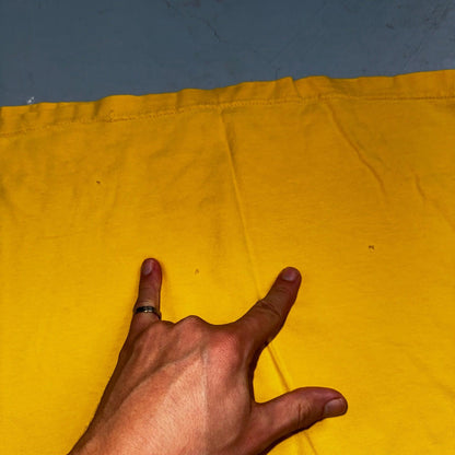 Tommy Hilfiger Jeans VTG T Shirt 90s Y2K Yellow Basic Big Logo Artist Music Band