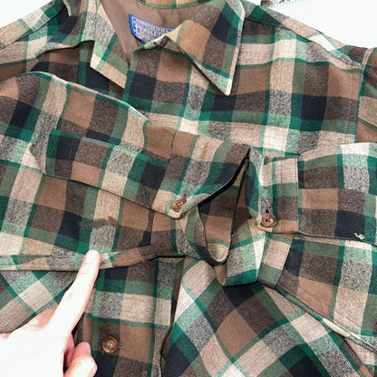 Pendleton 1950s Loop Collar Board Shirt Wool Plaid Flannel Shirt Brown Green VTG