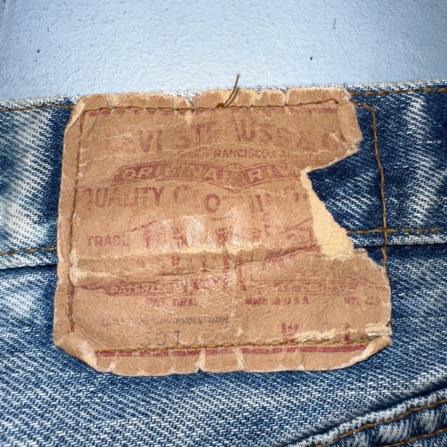 Levis 501 Vintage 80s Redline Selvedge USA XX Jeans Med Wash 28x34 Act 26x30