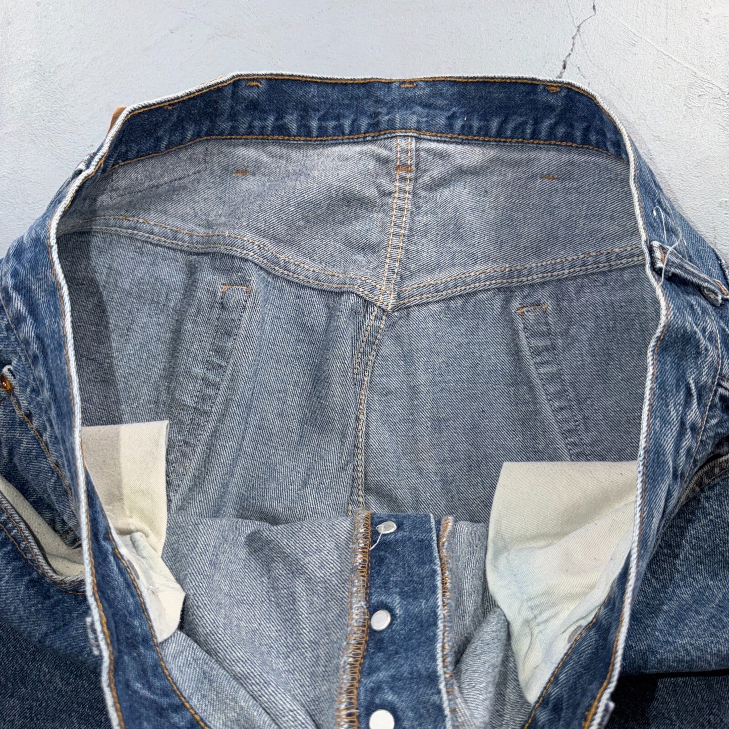 Levis 501 Vintage 80s USA XX Straight Leg Jeans Blue Med Wash 46x30 Act 41x26