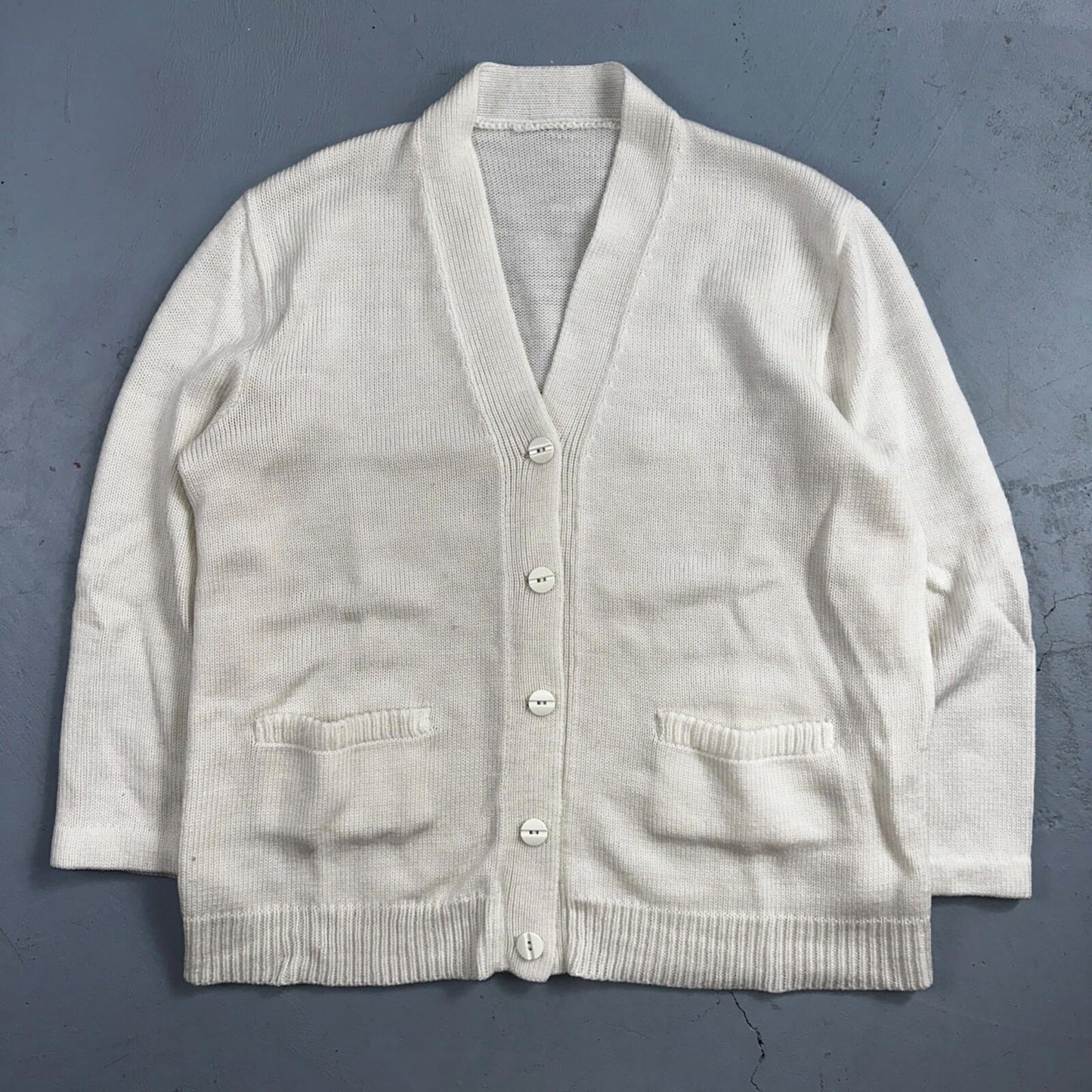 Vintage 1970s 70s White Basic Cardigan MCM Rockabilly Simple Acrylic 80s Preppy
