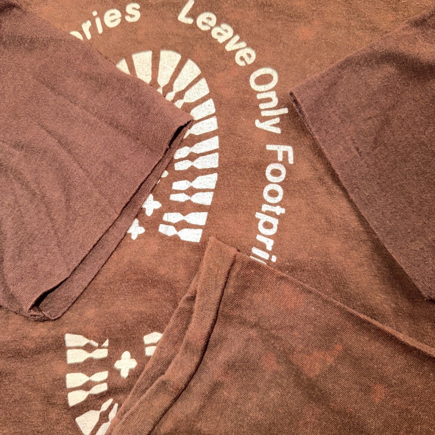 Take Memories Leave Footprints 80s VTG T Shirt Brown 1980s Single Stitch Hiking