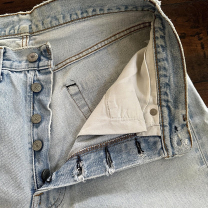Levis Vintage 80s Redline Selvedge USA 501 Light Wash Blue Jeans 70s Act 29x33