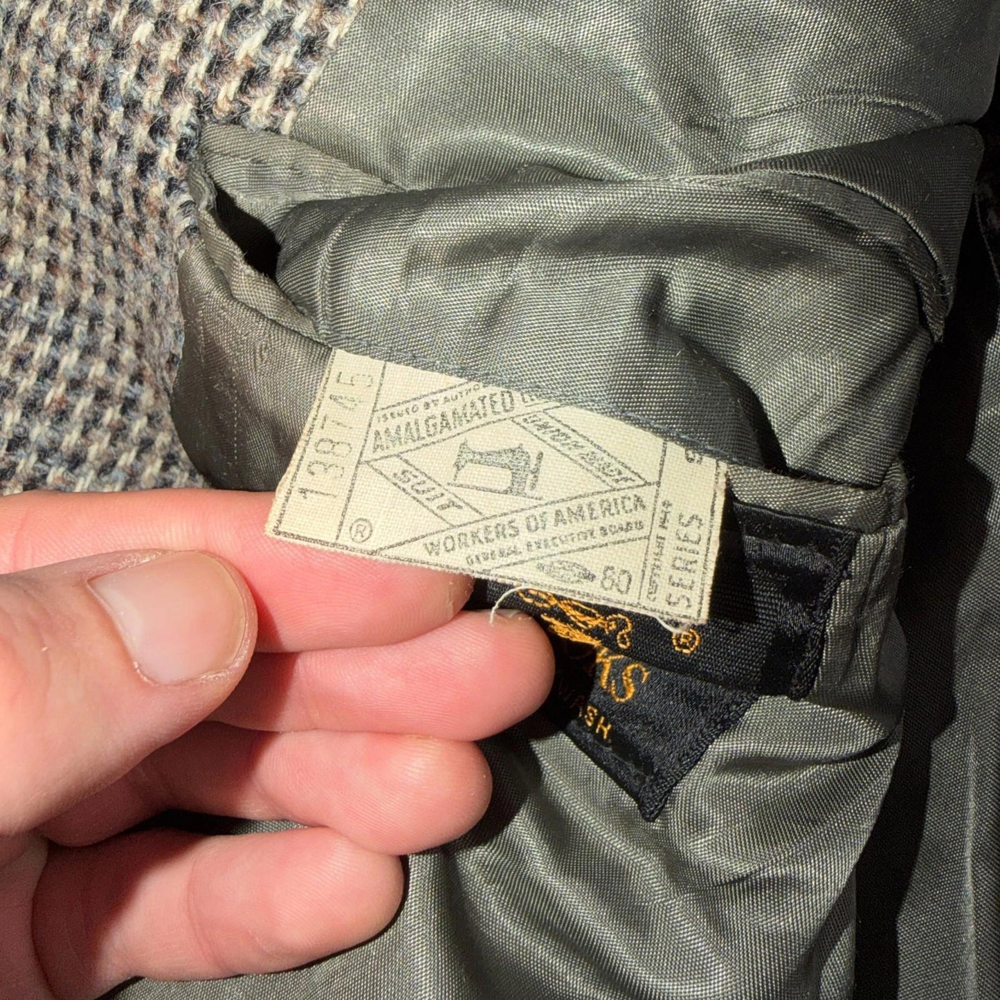 Harris Tweed PBM Vintage 42 Blazer Gray Herringbone Wool Sport Coat USA 1970s