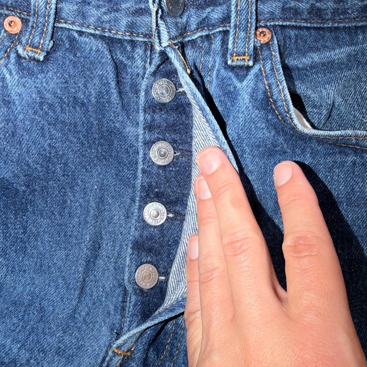 Levis 501 Vintage 80s USA XX Straight Leg Jeans Blue Med Wash 33x36 Act 30x31