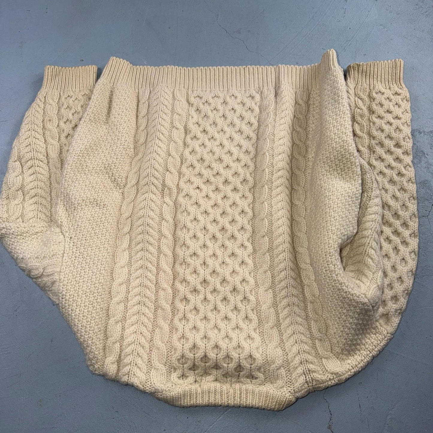 L.L. Bean L Men's Vintage Cable Knit Fisherman Sweater Sz Large Ivory/Cream