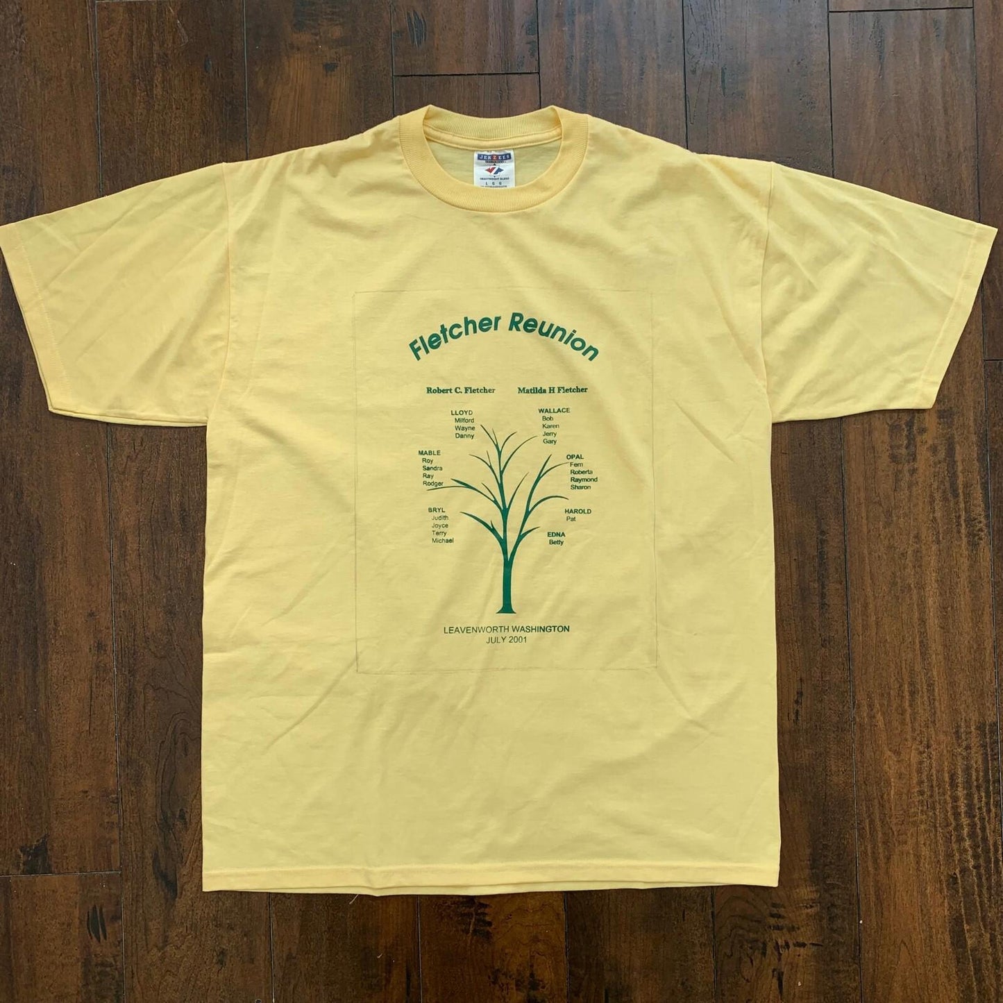 Leavenworth Washington Vintage T Shirt Seattle July 2001 Y2K Fletcher Reunion