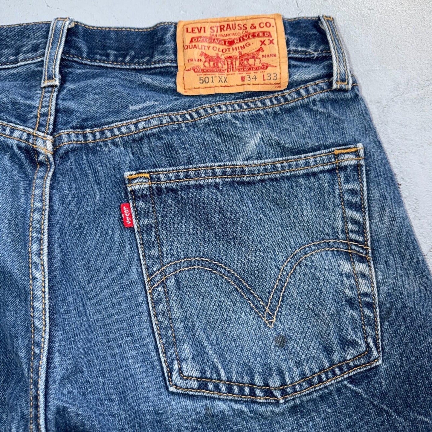 Levis 501 Vintage Y2K XX Straight Leg Jeans Blue Med Wash 34x33 Act 33x30