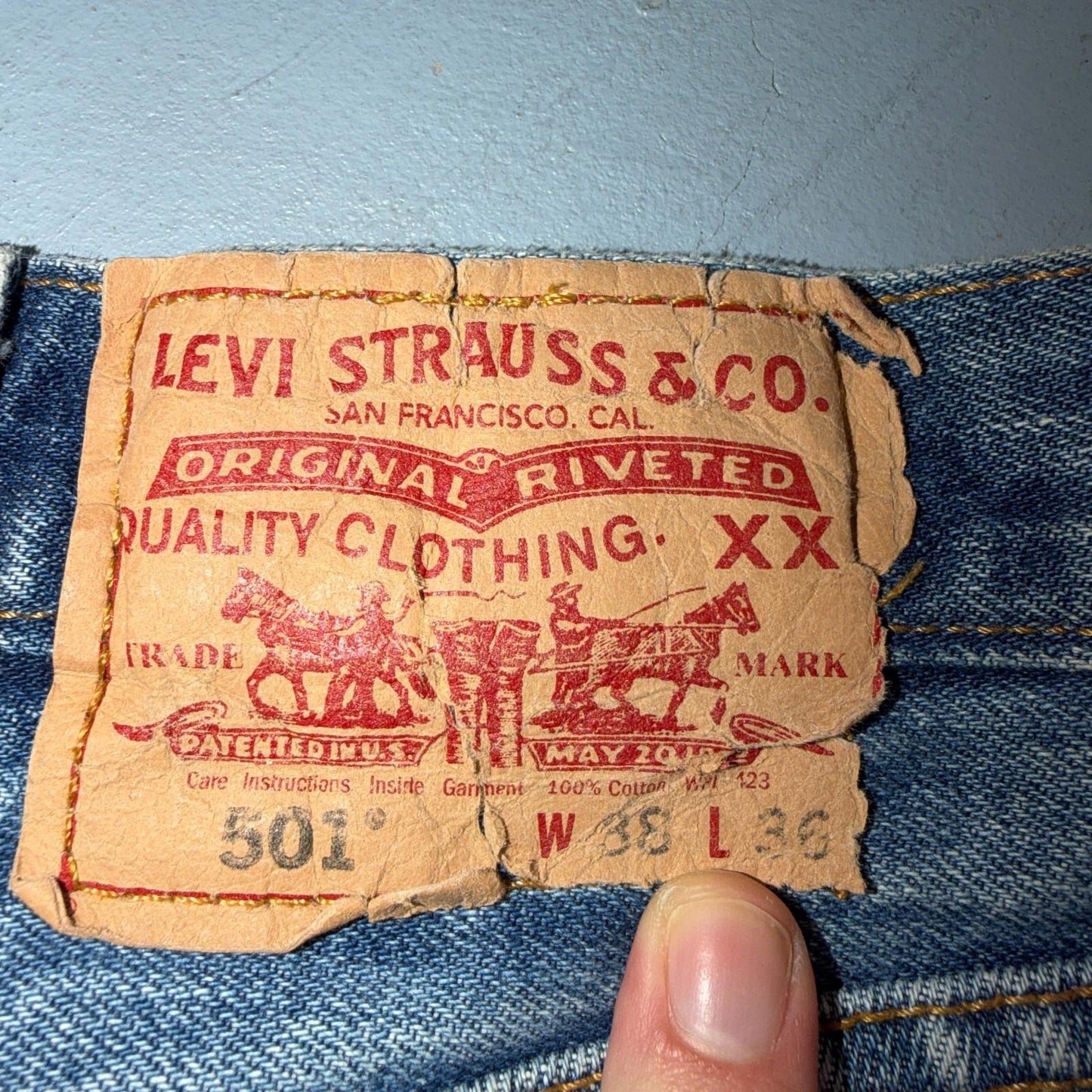 Levis 501 Vintage Y2K XX Straight Leg Jeans Blue Light Wash 38x36 Act 38x36