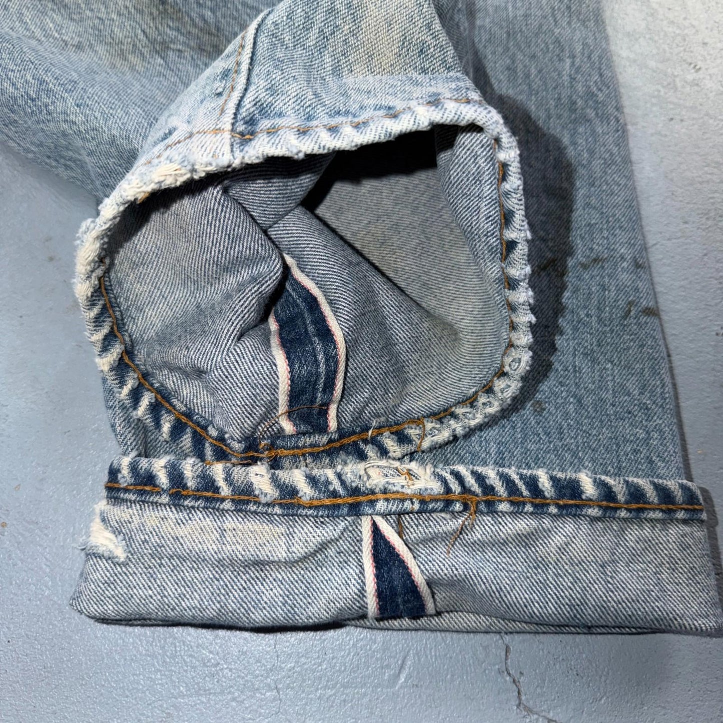 Levis 501 Vintage 80s Redline Selvedge USA XX Jeans Light Wash 31x36 Act 28x30