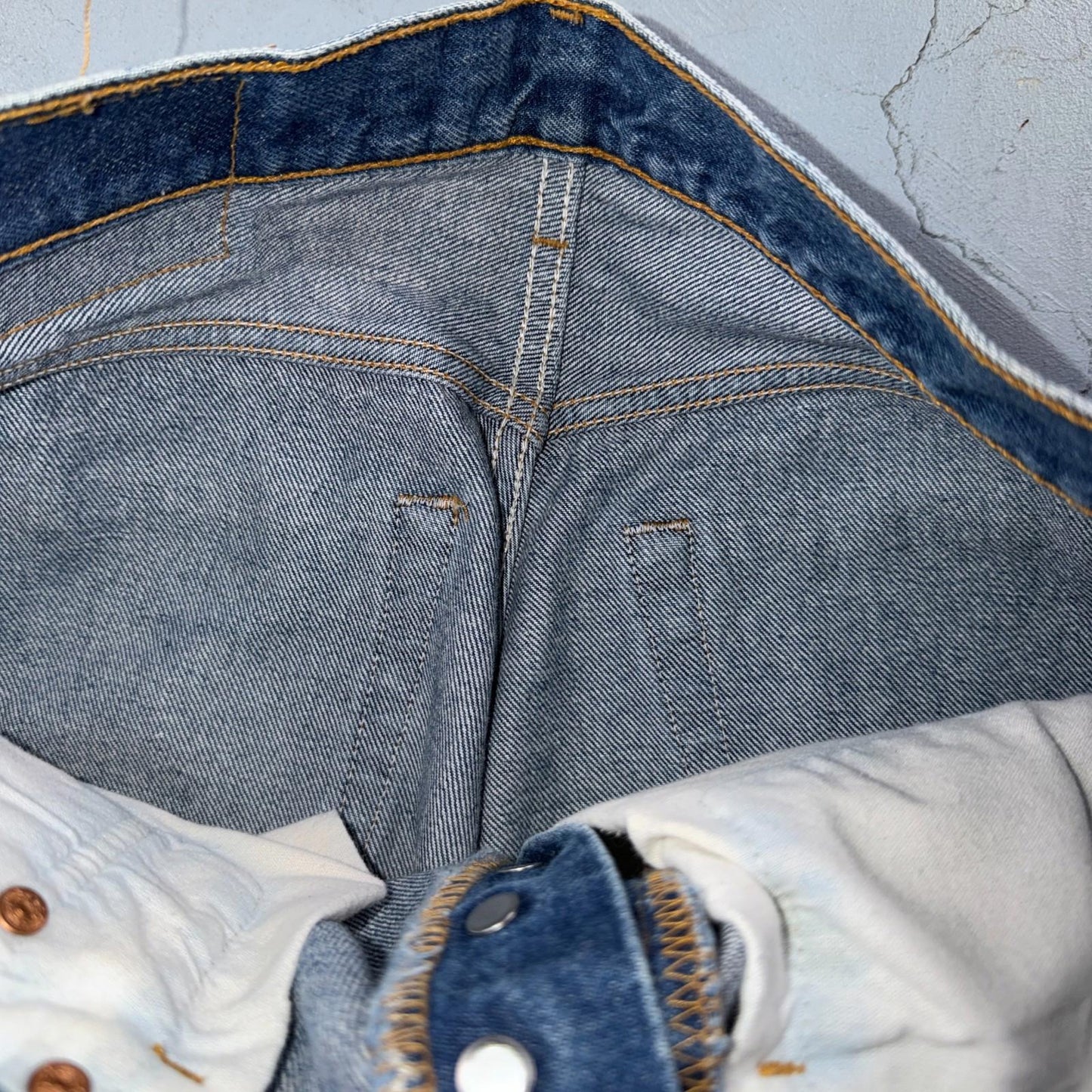 Levis 501 Vintage 90s USA XX Straight Leg Jeans Blue Med Wash 32x36 Act 31x33