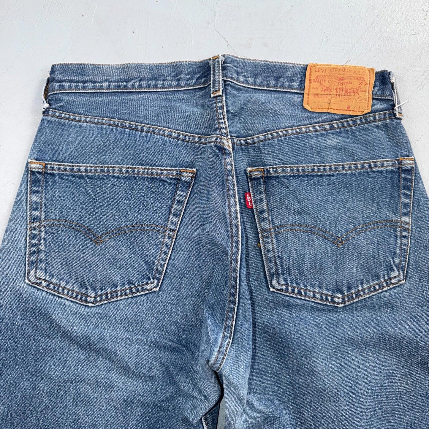 Levis 501 Vintage 80s Redline Selvedge USA XX Jeans Light Wash 35x32 Act 32x28