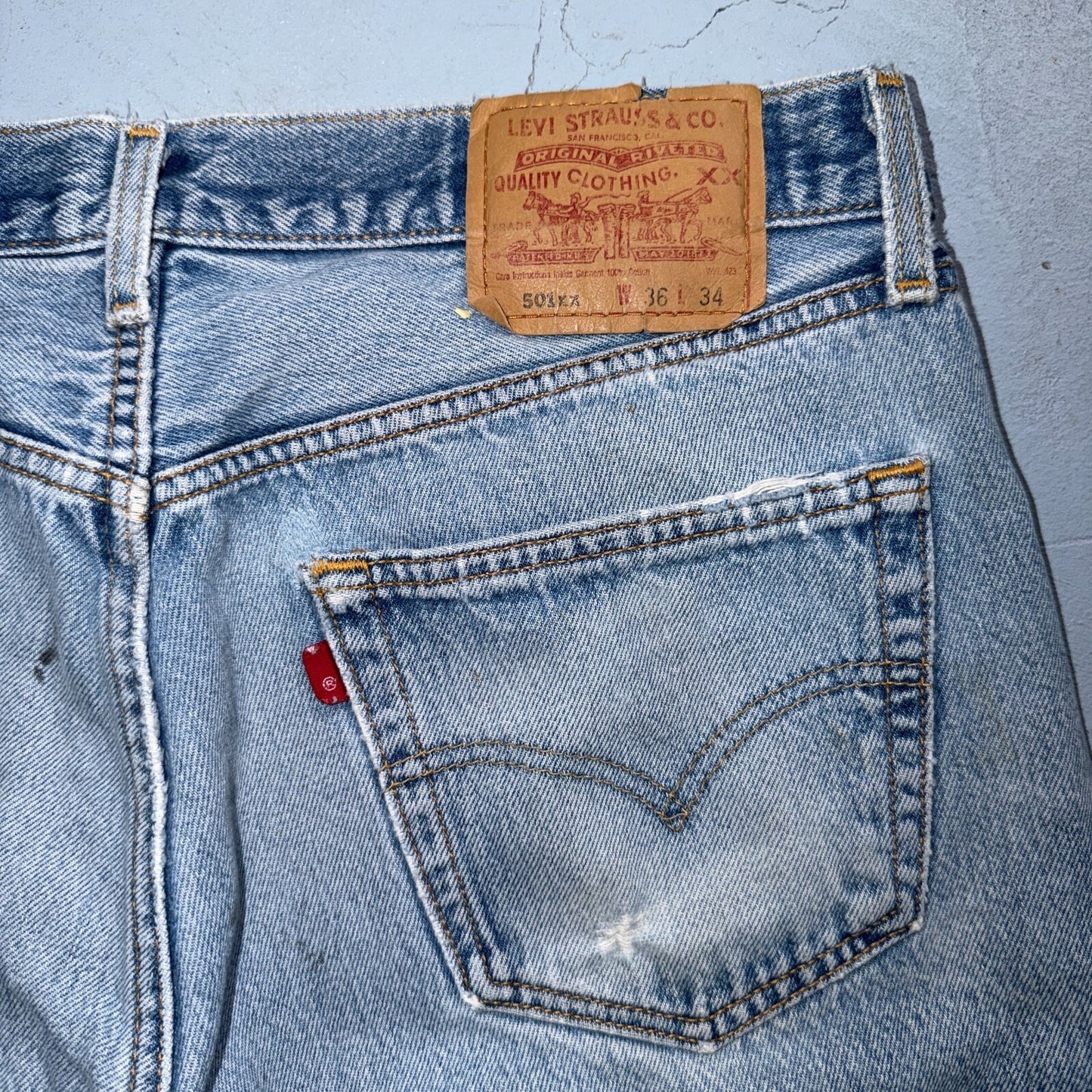 Levis 501 Vintage 90s Y2K XX Straight Leg Jeans Blue Light Wash 36x34 Act 33x30