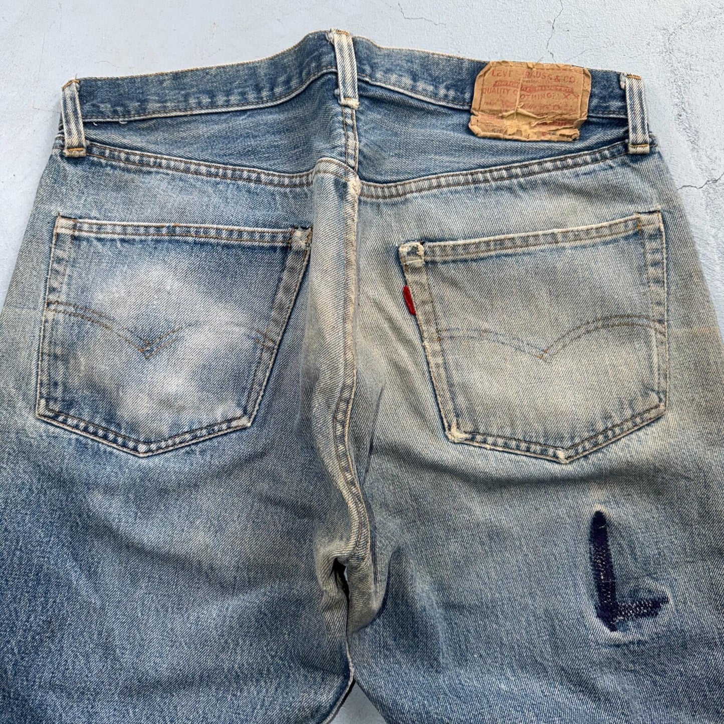 Levis 501 Vintage 80s Redline Selvedge USA XX Jeans Light Wash 35x34 Act 32x29