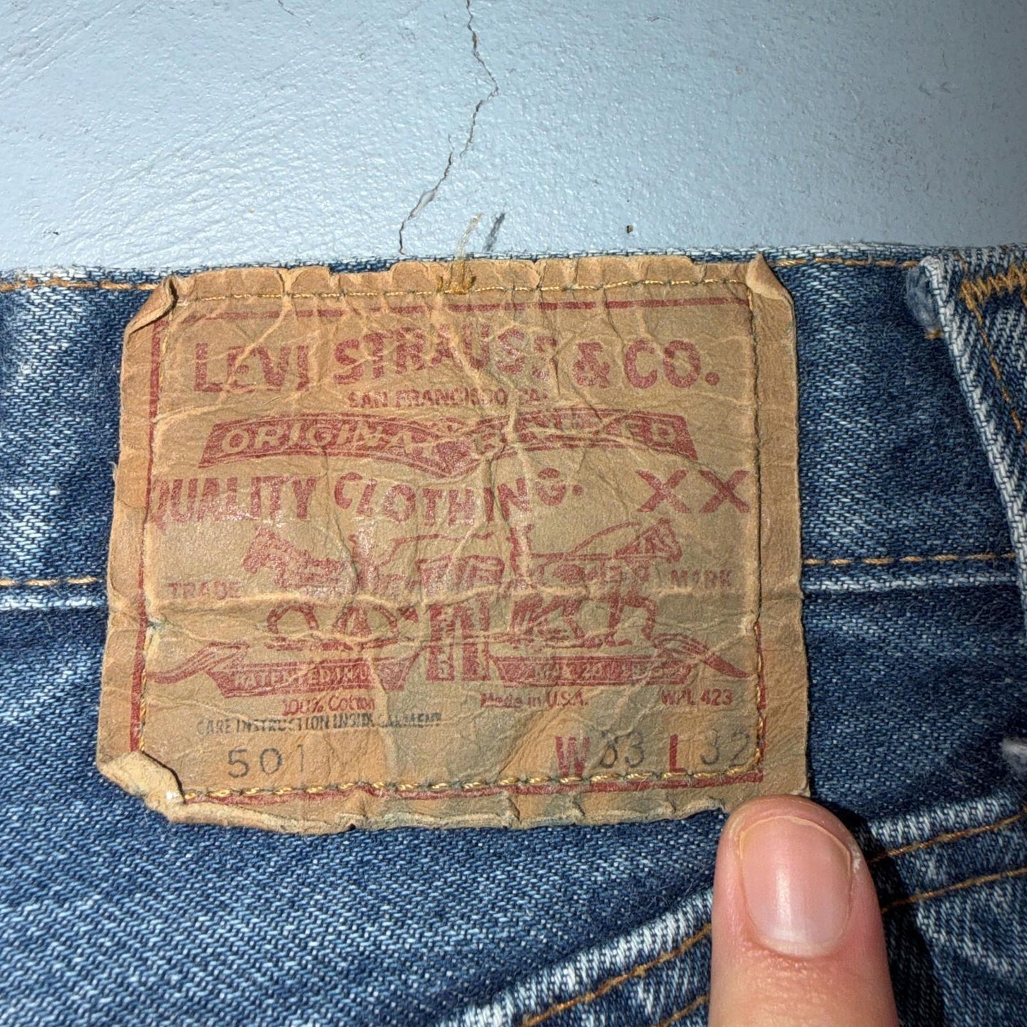 Levis 501 Vintage 80s Redline Selvedge USA XX Jeans Light Wash 33x32 Act 30x28
