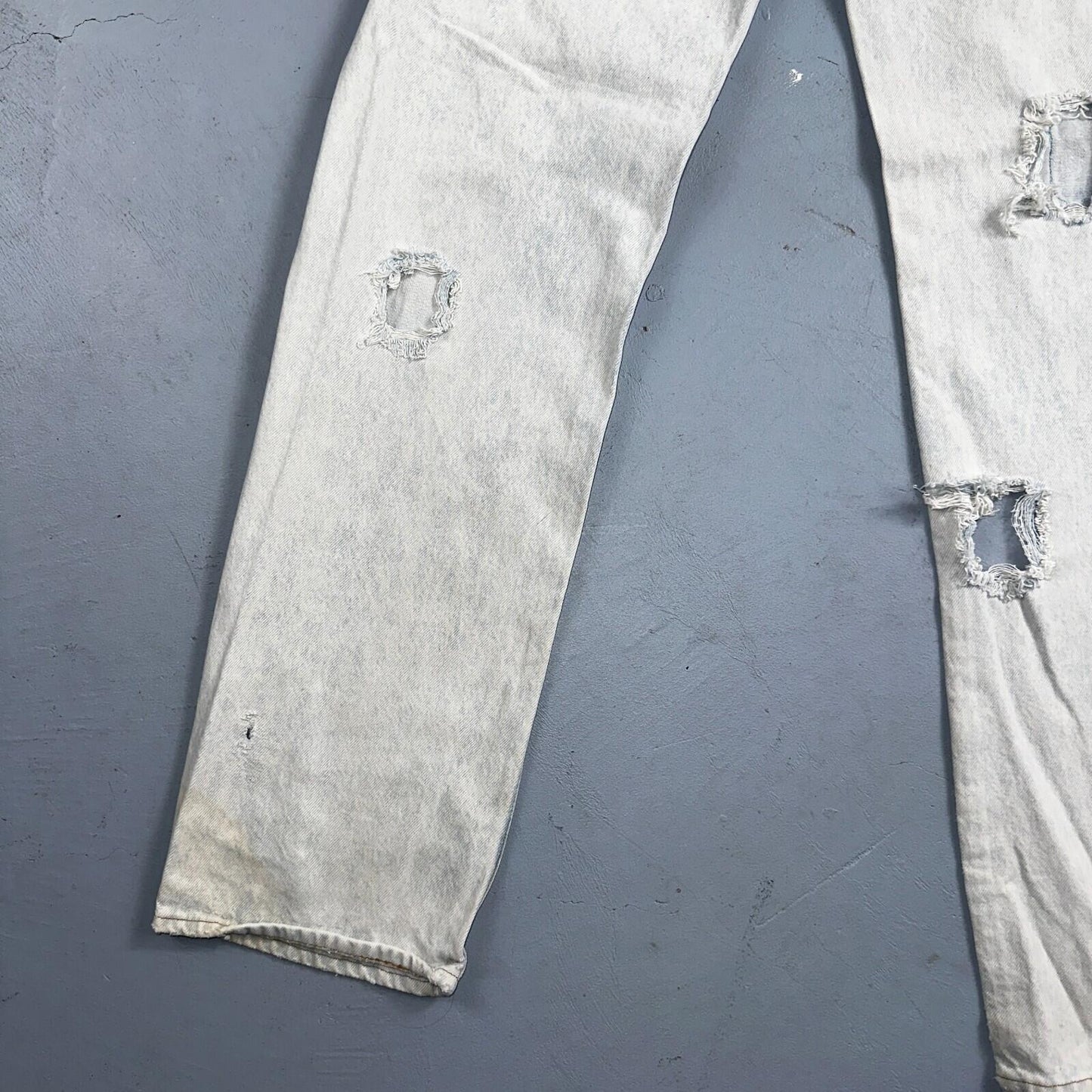 Levis 501 Vintage 90s USA XX Straight Leg Jeans 32x34 Blue Light Wash Act 29x32