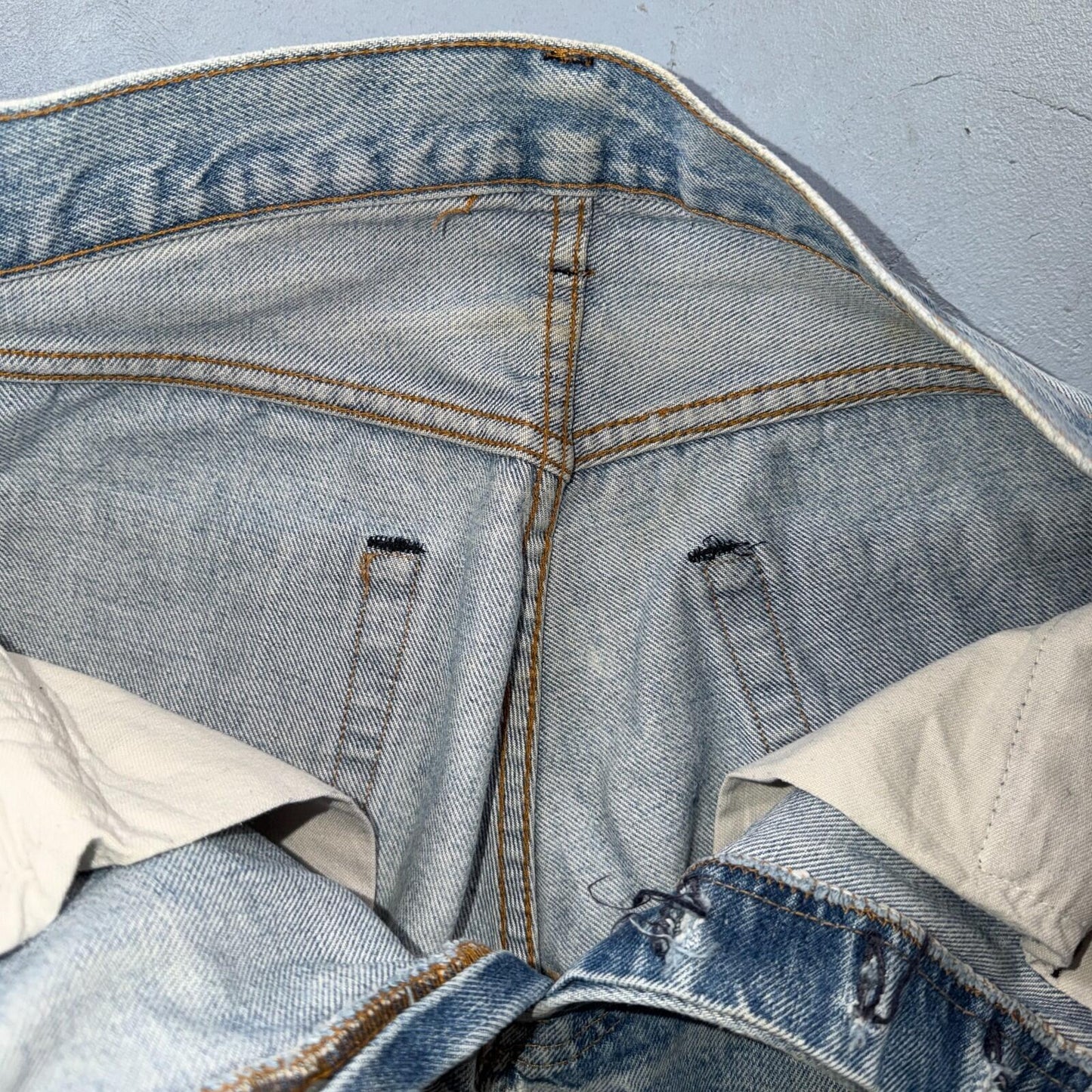 Levis 501 Vintage 80s Redline Selvedge USA XX Jeans Light Wash Act 28x27