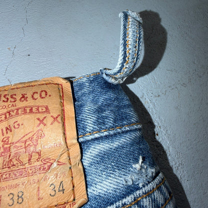 Levis 501 Vintage 80s USA XX Straight Leg Jeans Blue Light Wash 38x34 Act 35x30