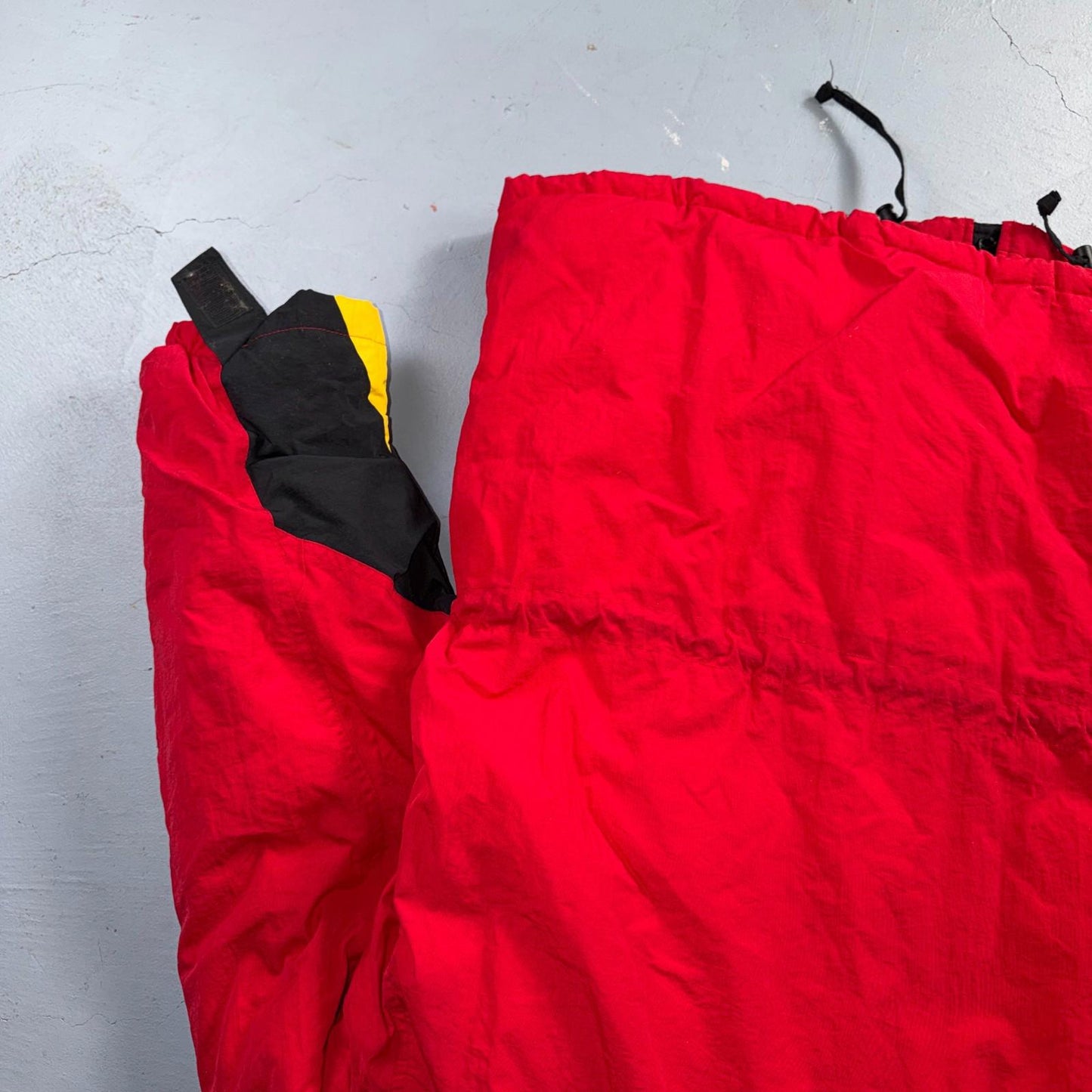 Vintage Marlboro Country Store Red Down Puffer Winter NO HOOD Jacket Men’s L