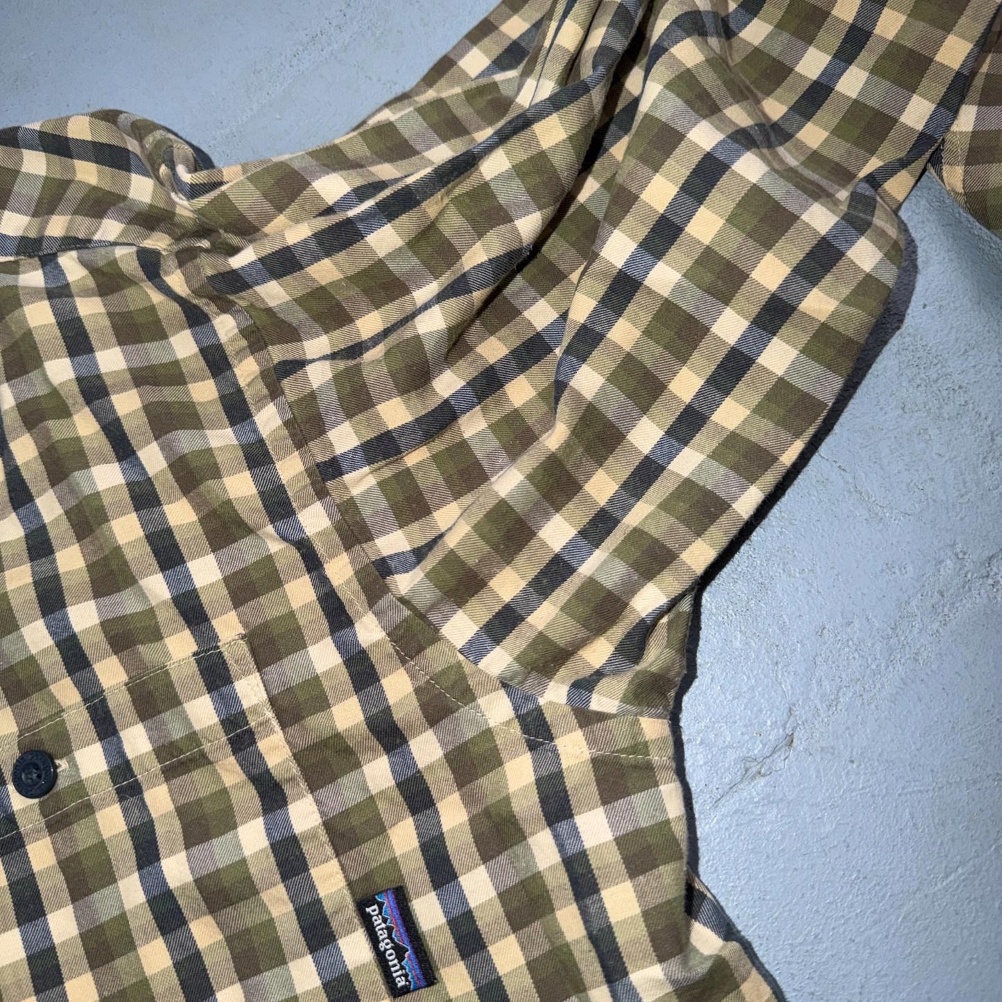 Patagonia Button Front Shirt Mens M Brown Plaid Organic Cotton Long Sleeve