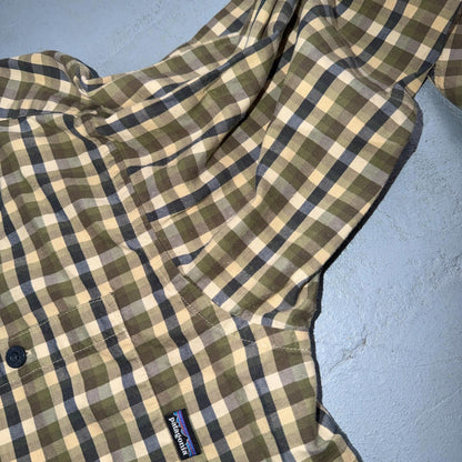 Patagonia Button Front Shirt Mens M Brown Plaid Organic Cotton Long Sleeve