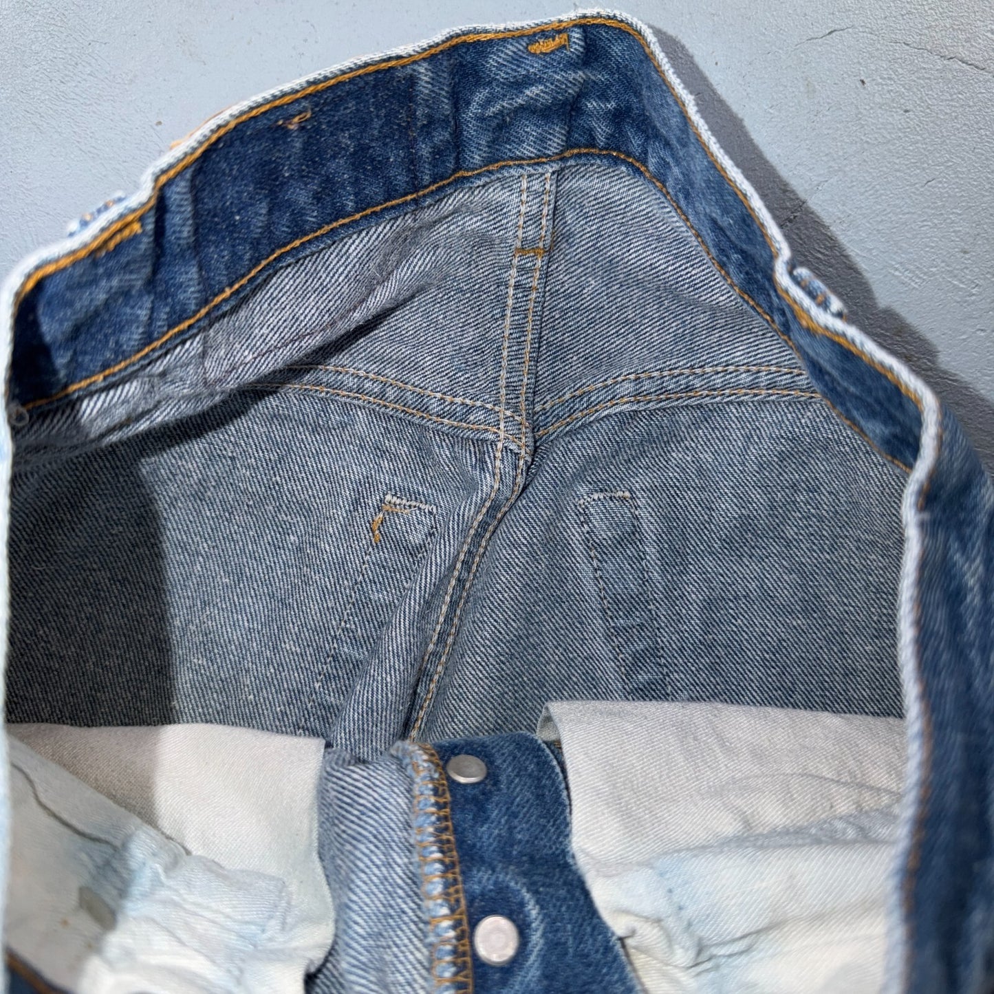 Levis 501 Vintage 80s USA XX Straight Leg Jeans Blue Light Wash 27x34 Act 25x29