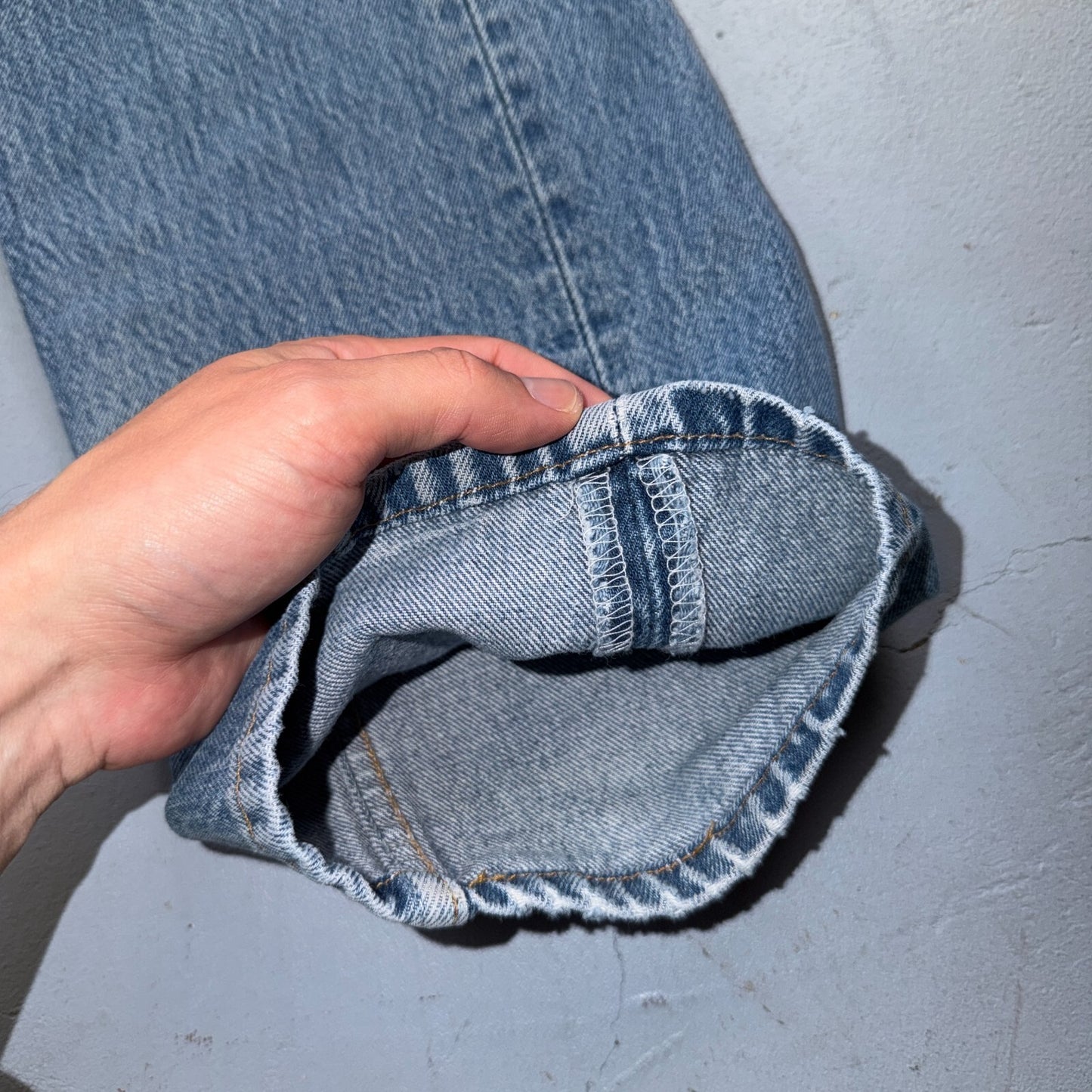 Levis 501 Vintage 90s USA XX Straight Leg Jeans Blue Light Wash 33x34 Act 32x32